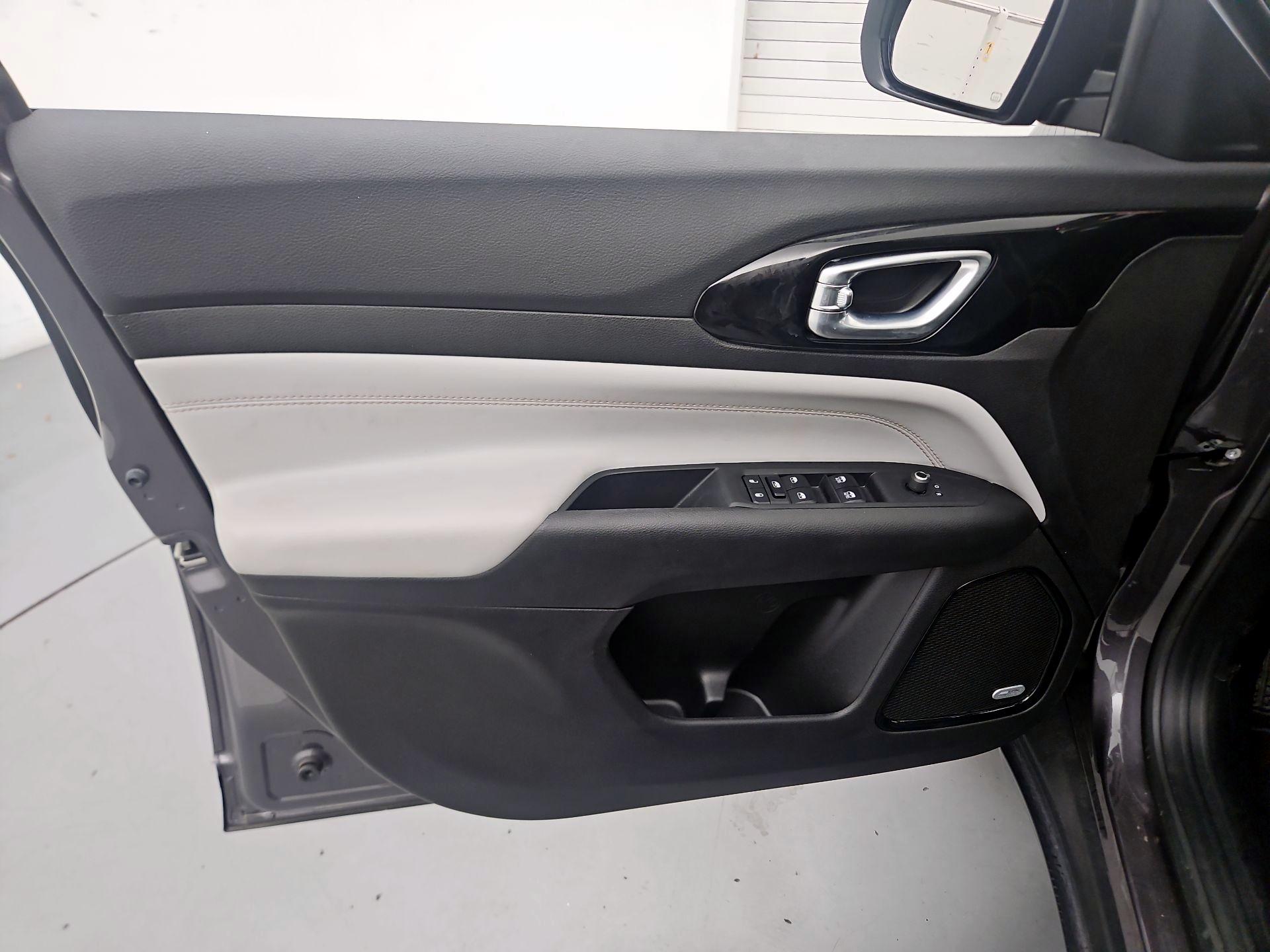 Thumbnail: 2024 Jeep Compass - 12