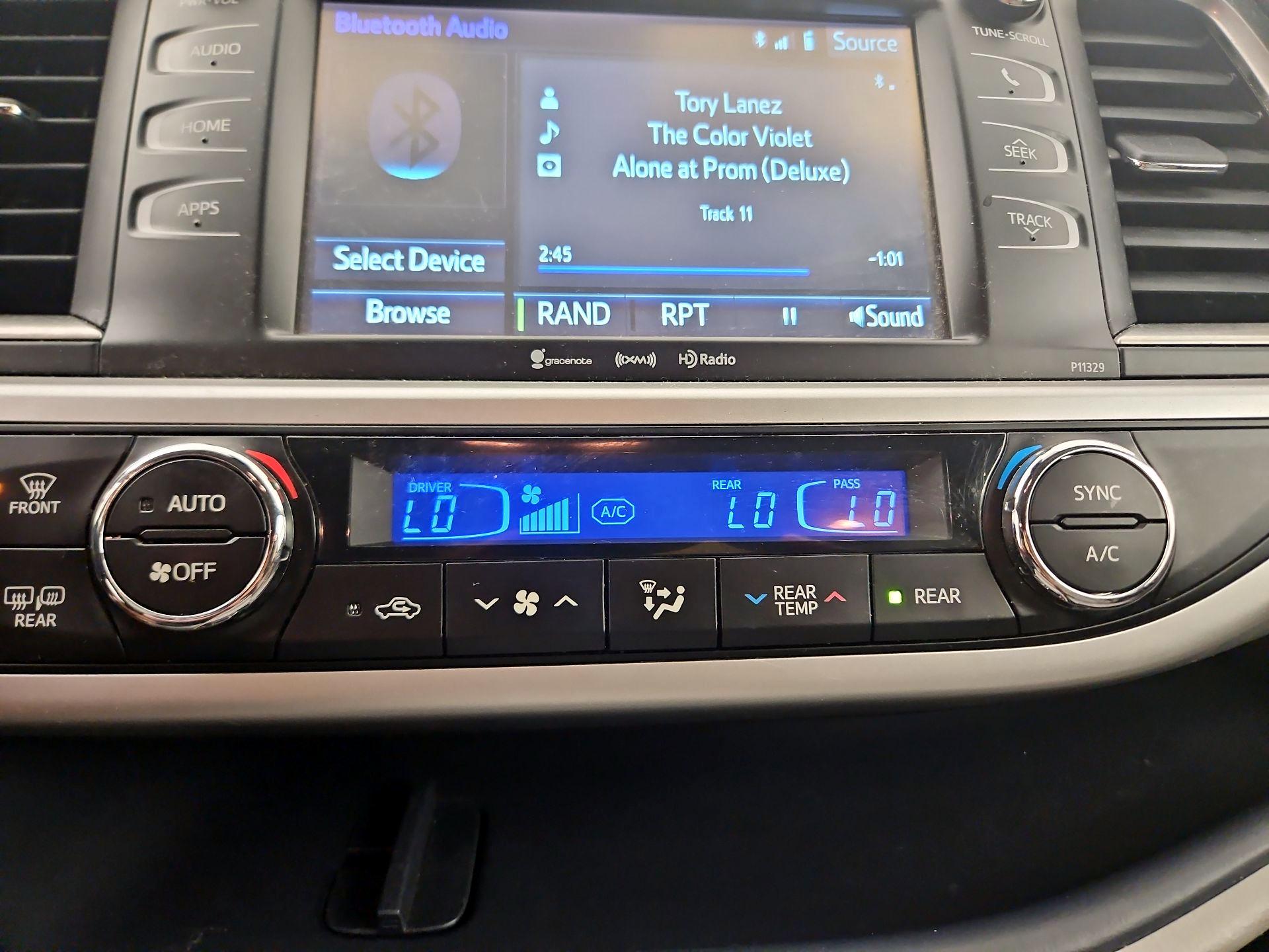 Thumbnail: 2018 Toyota Highlander - 16