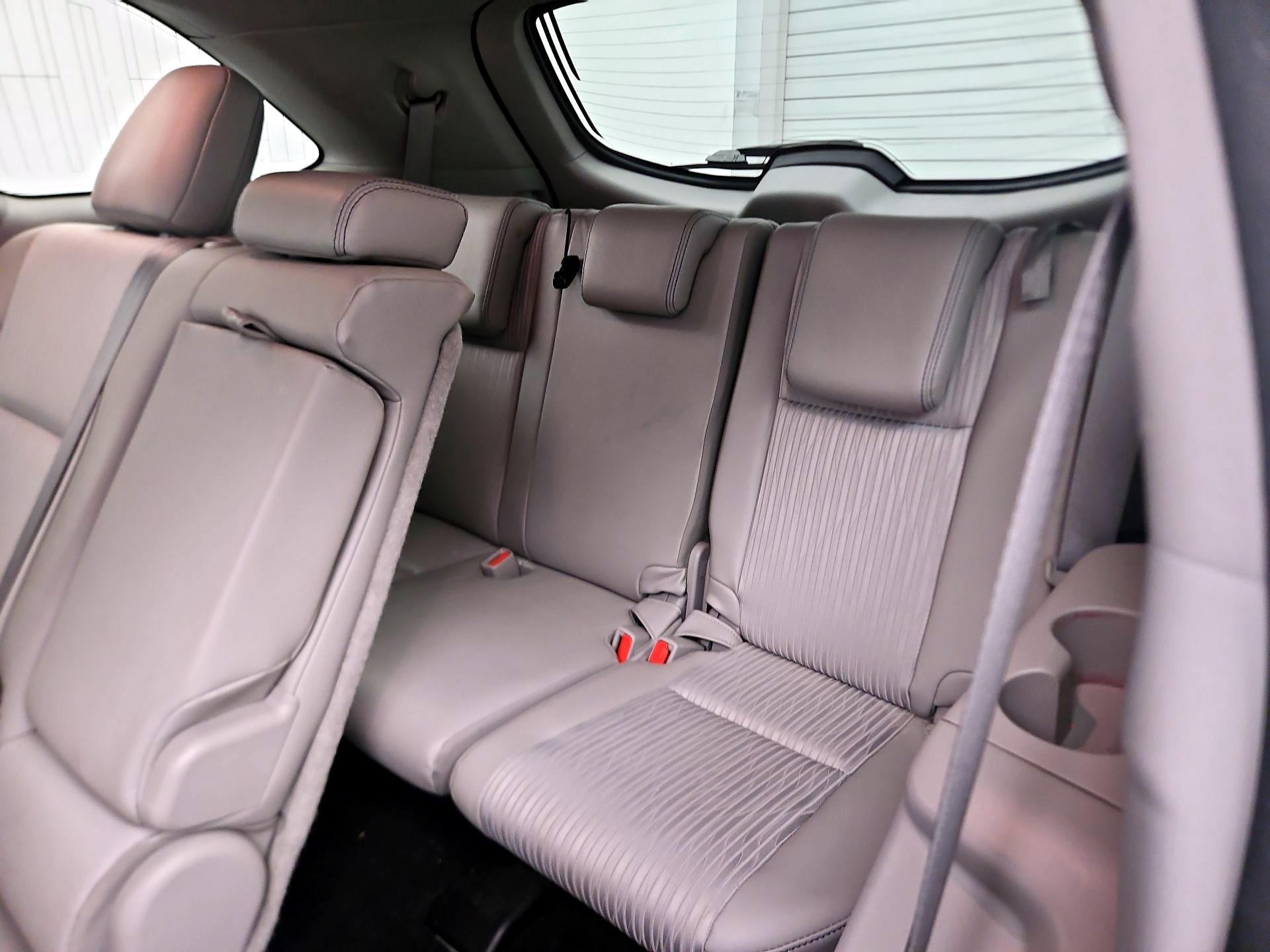 Thumbnail: 2018 Toyota Highlander - 20