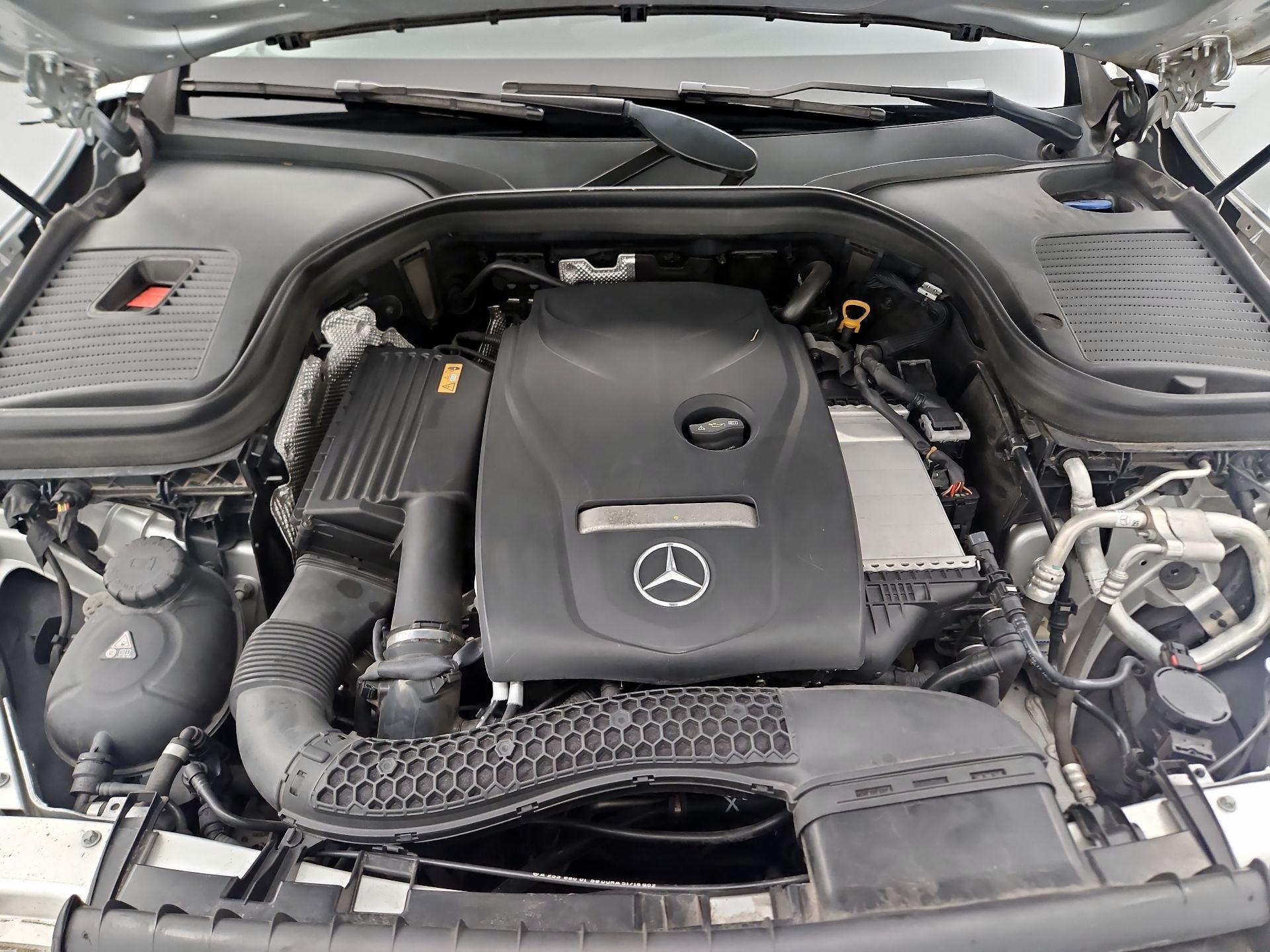 Thumbnail: 2017 Mercedes-Benz GLC - 18