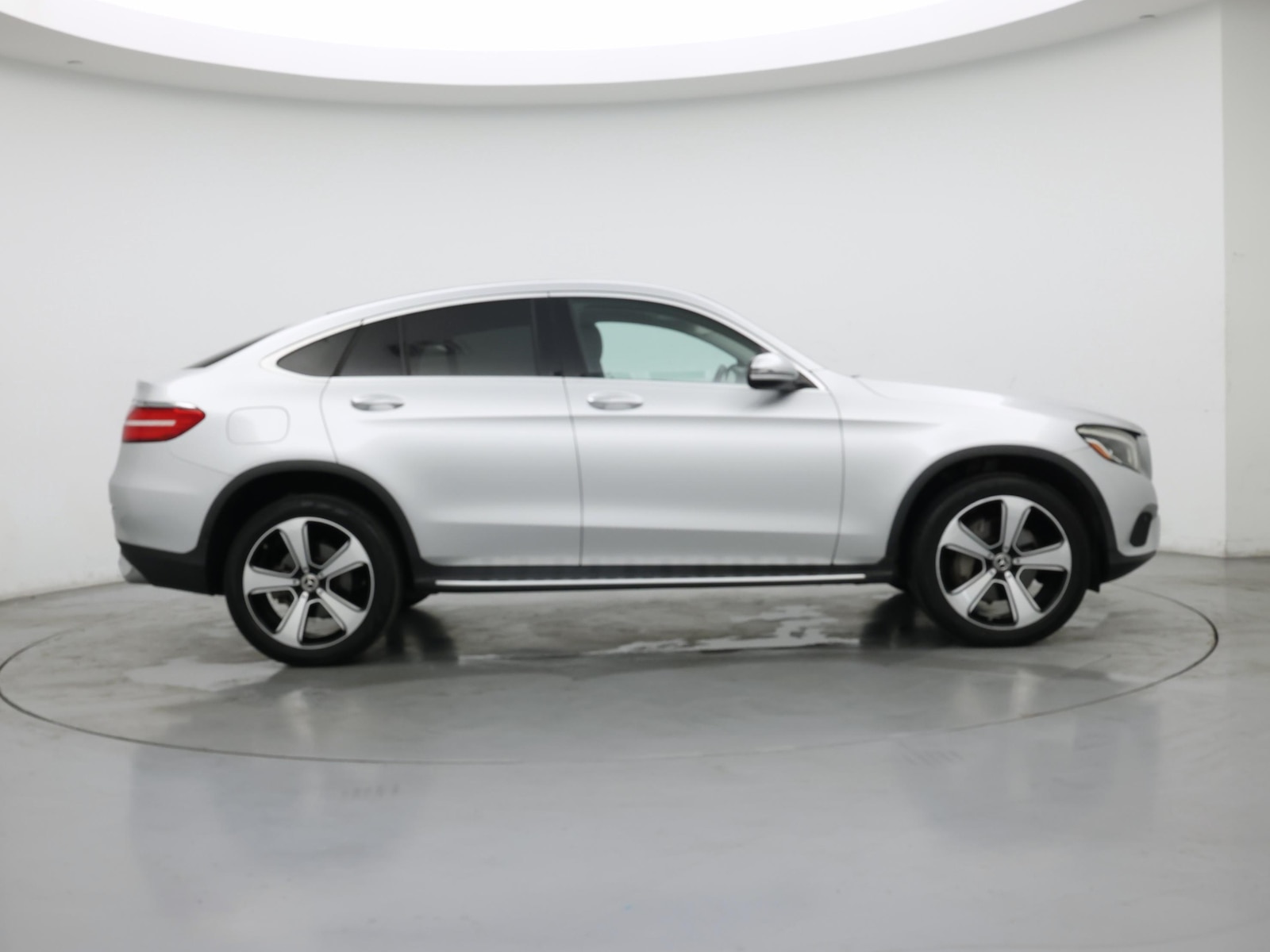 2017 Mercedes-Benz GLC Coupe GLC300 - Photo 8