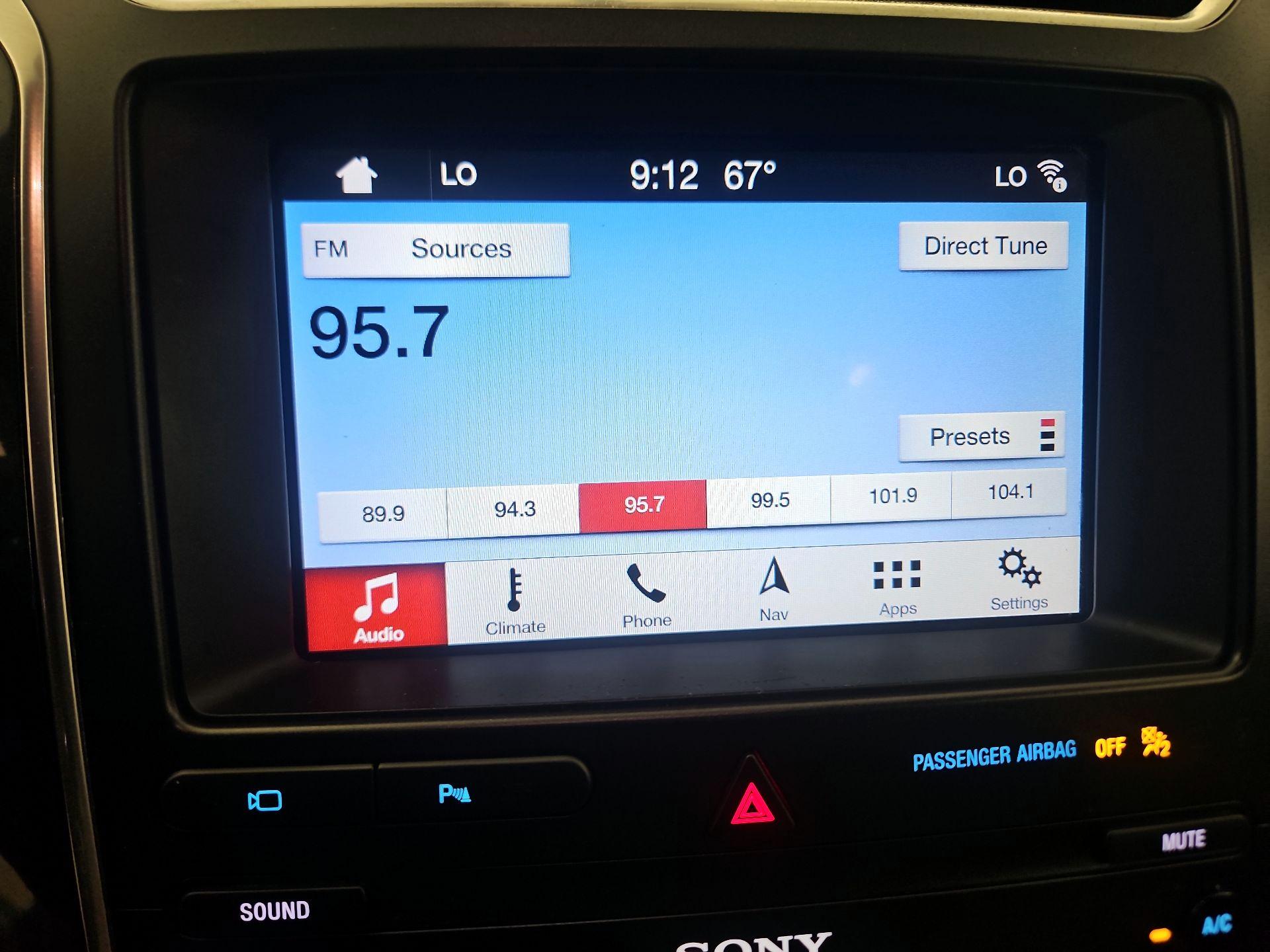 Thumbnail: 2019 Ford Explorer - 16