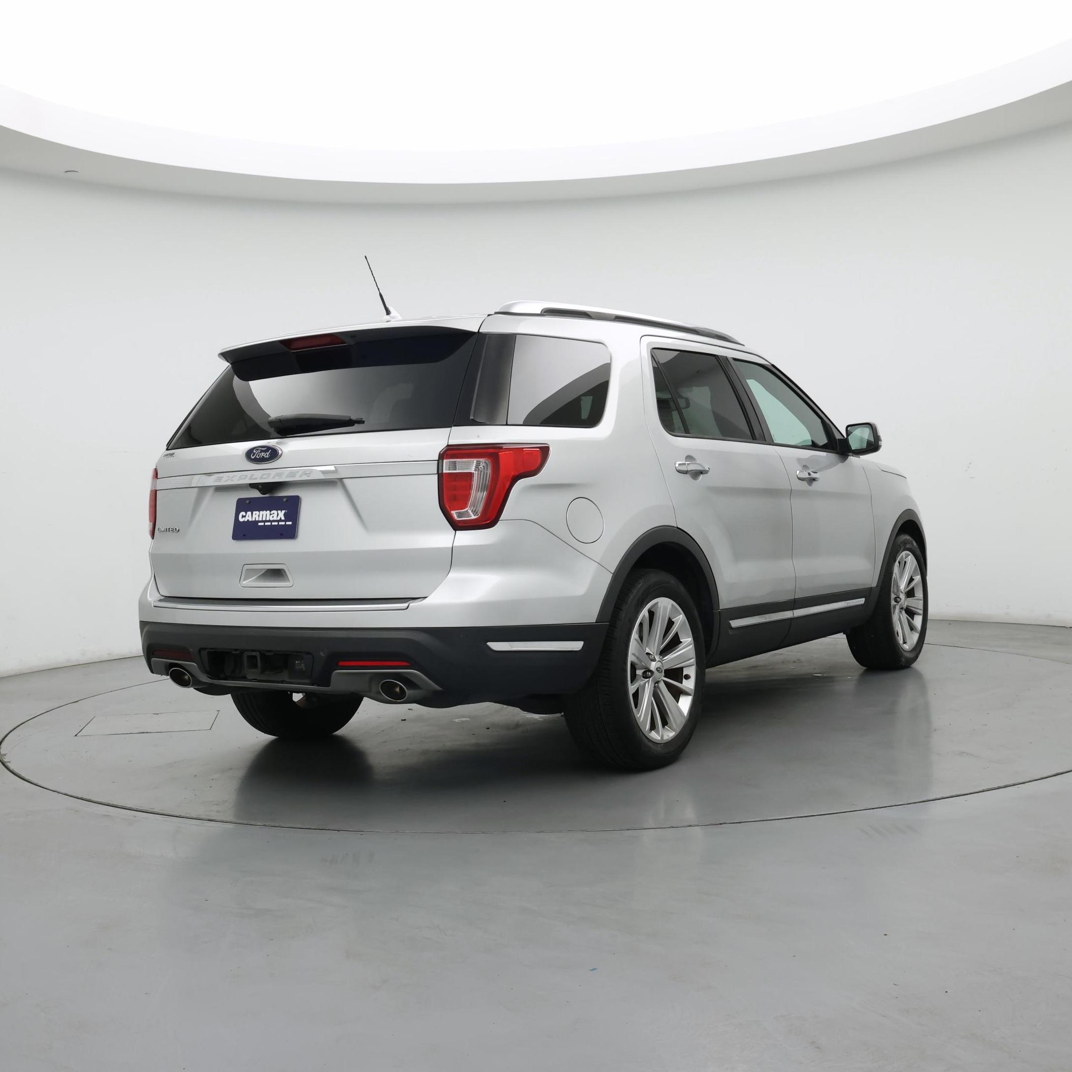 Thumbnail: 2019 Ford Explorer - 8