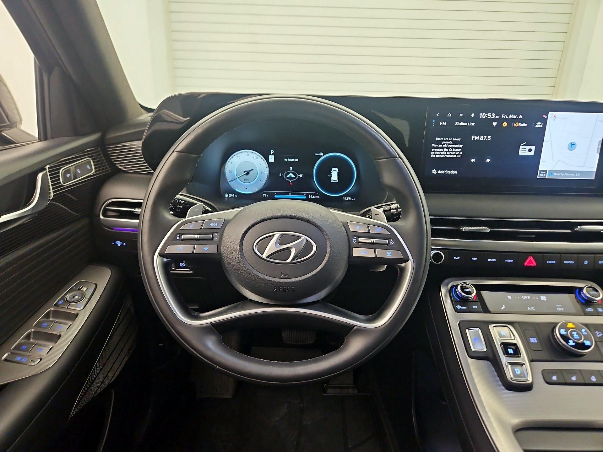 Thumbnail: 2023 Hyundai Palisade - 10