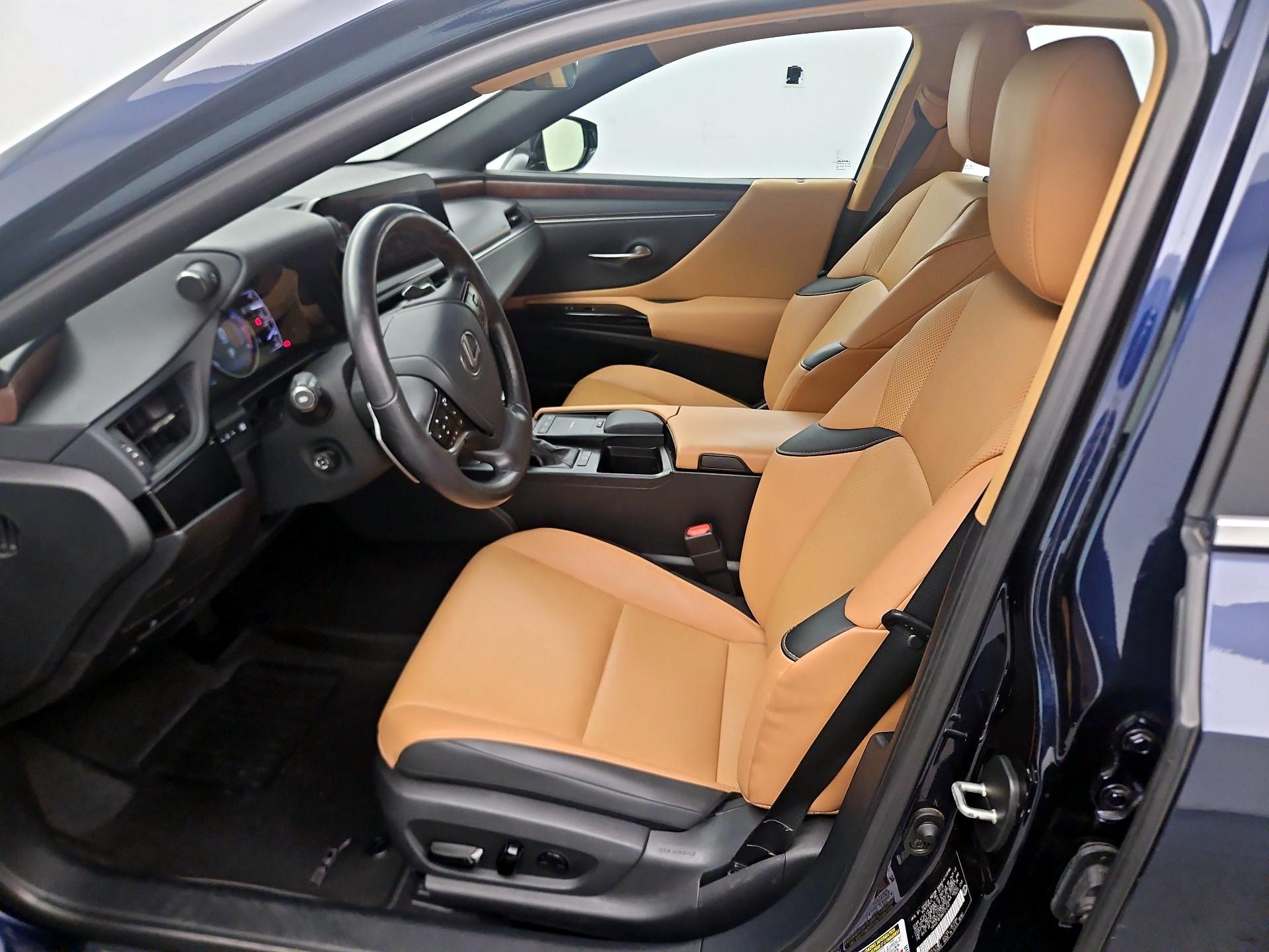 Thumbnail: 2022 Lexus ES - 11