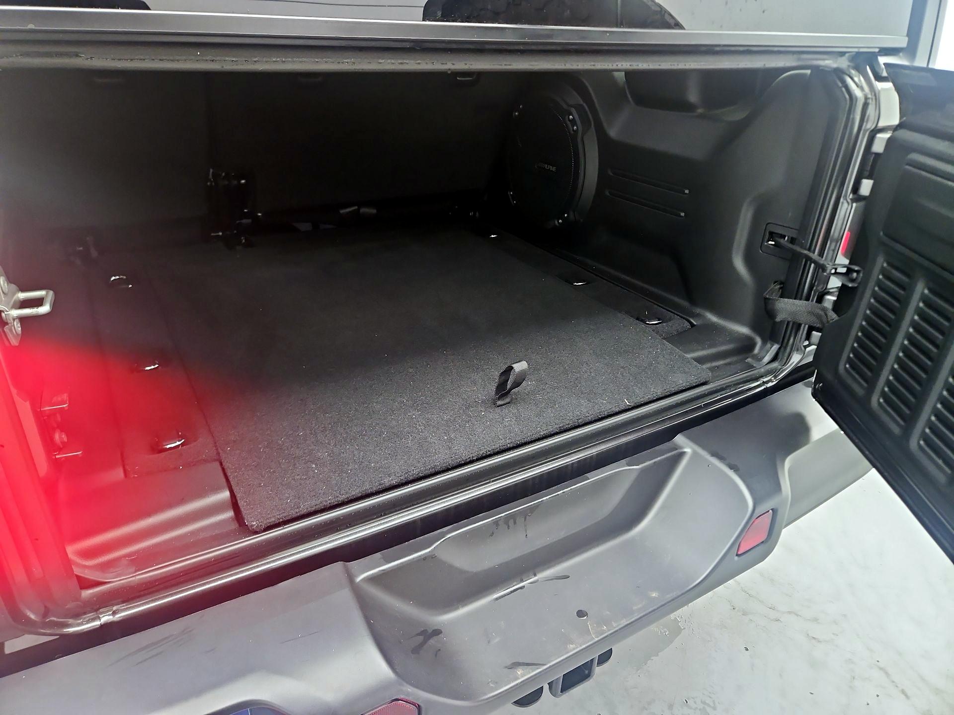 Thumbnail: 2024 Jeep Wrangler - 17