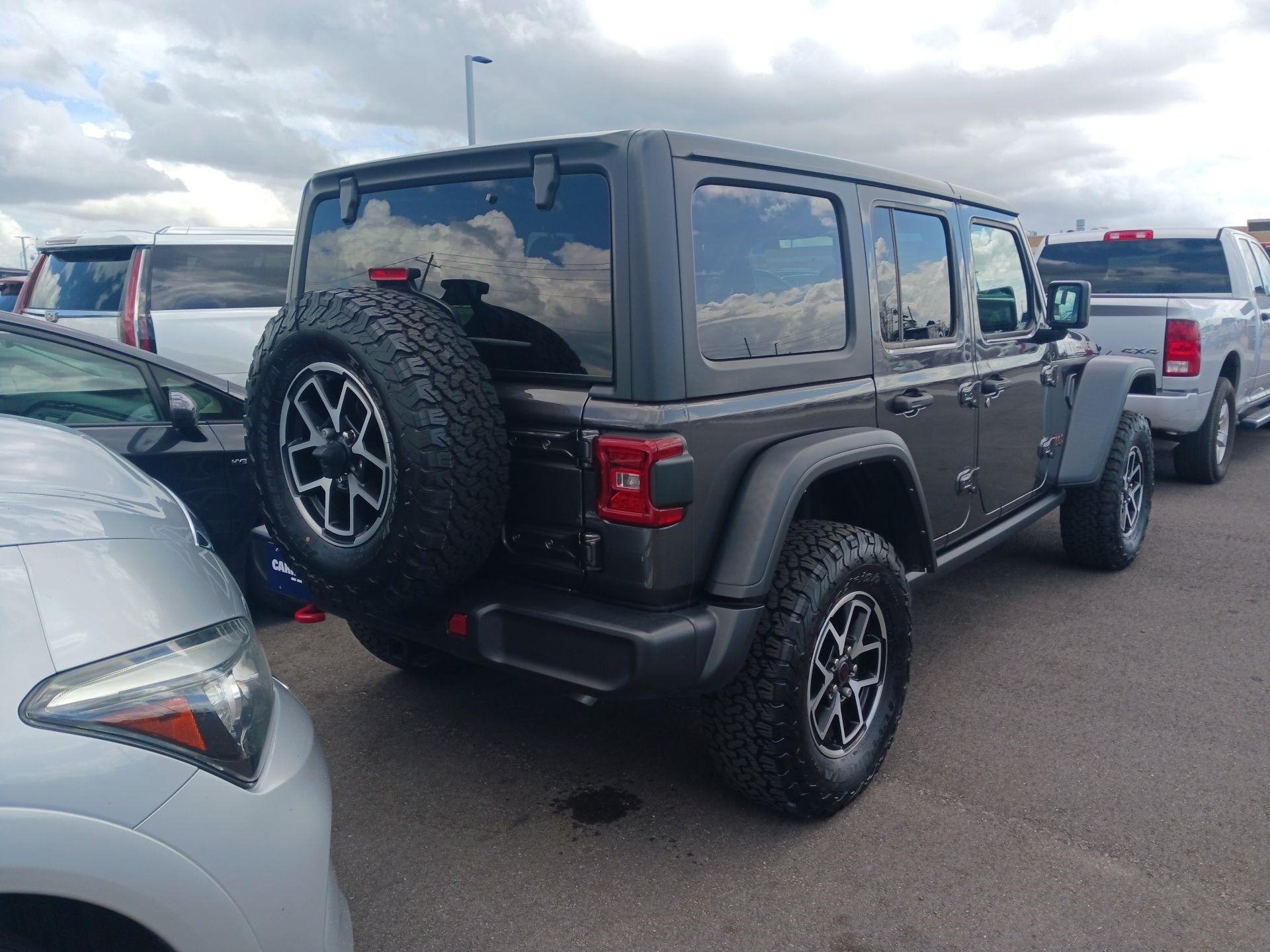 Thumbnail: 2024 Jeep Wrangler - 3