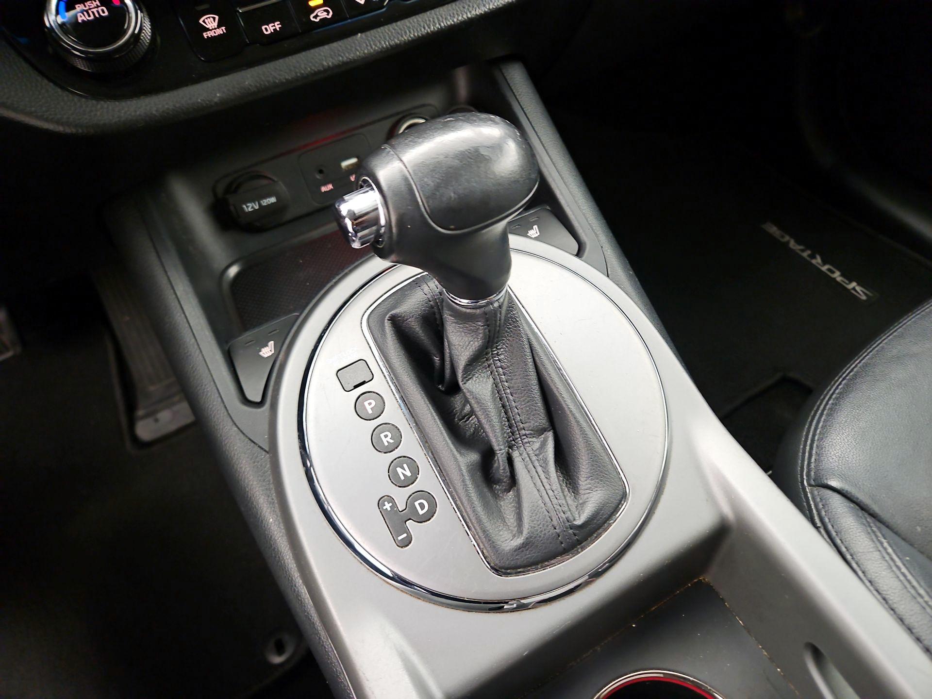 Thumbnail: 2016 Kia Sportage - 17