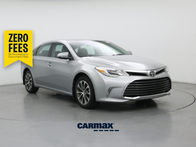 Silver 2018 Toyota Avalon Sedan Front-Wheel Drive Automatic