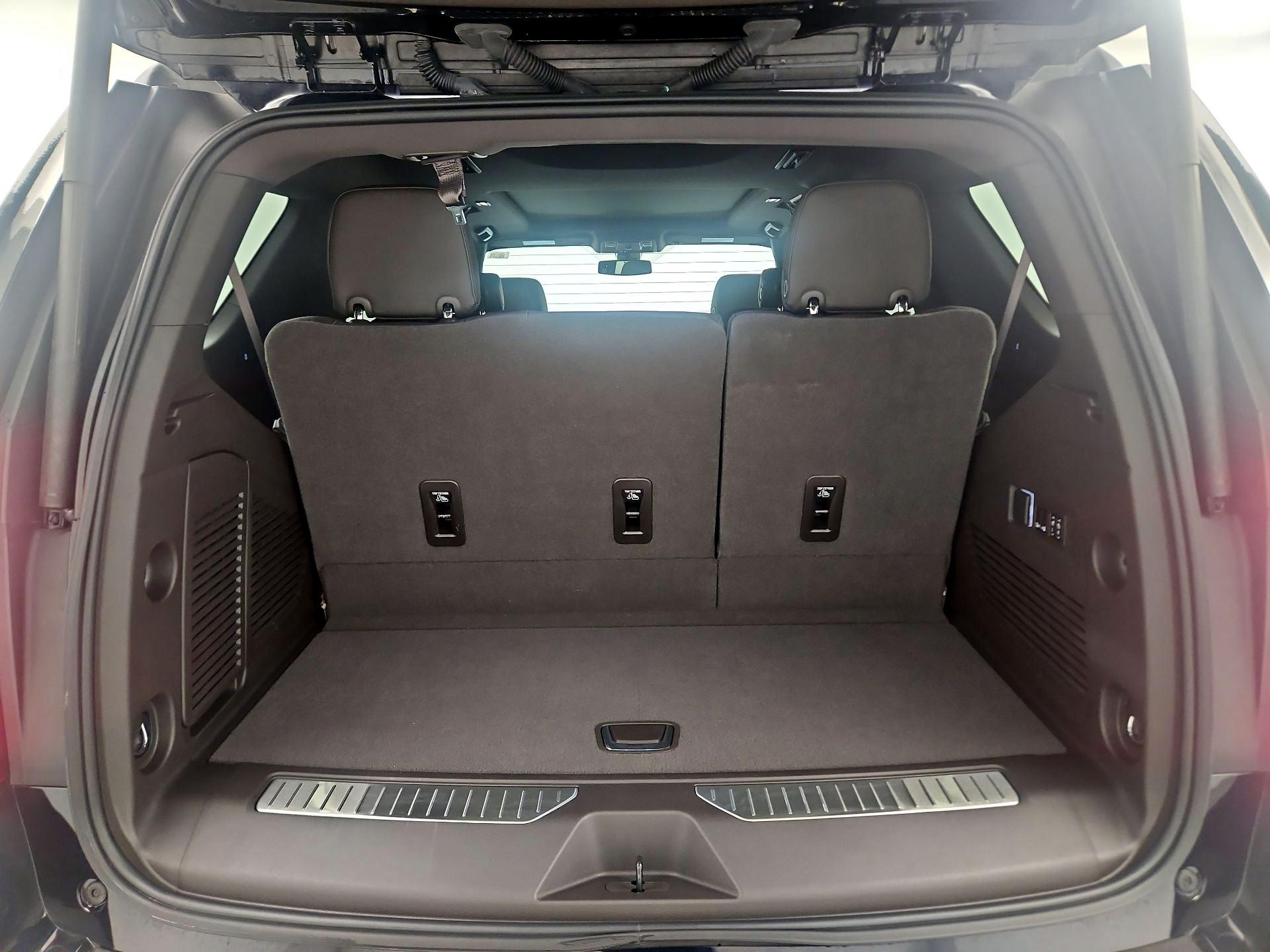 Thumbnail: 2022 GMC Yukon - 17