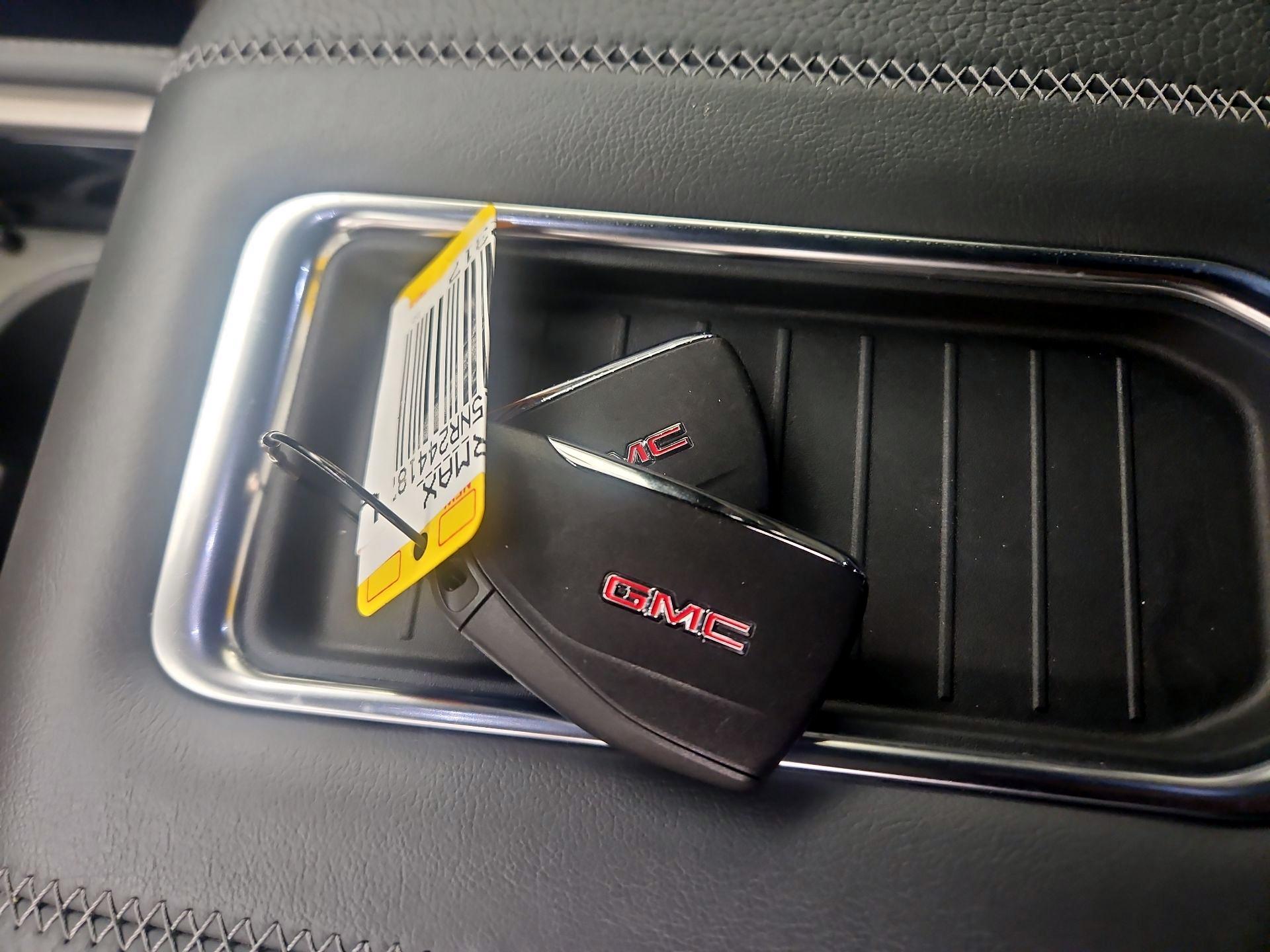 Thumbnail: 2022 GMC Yukon - 19
