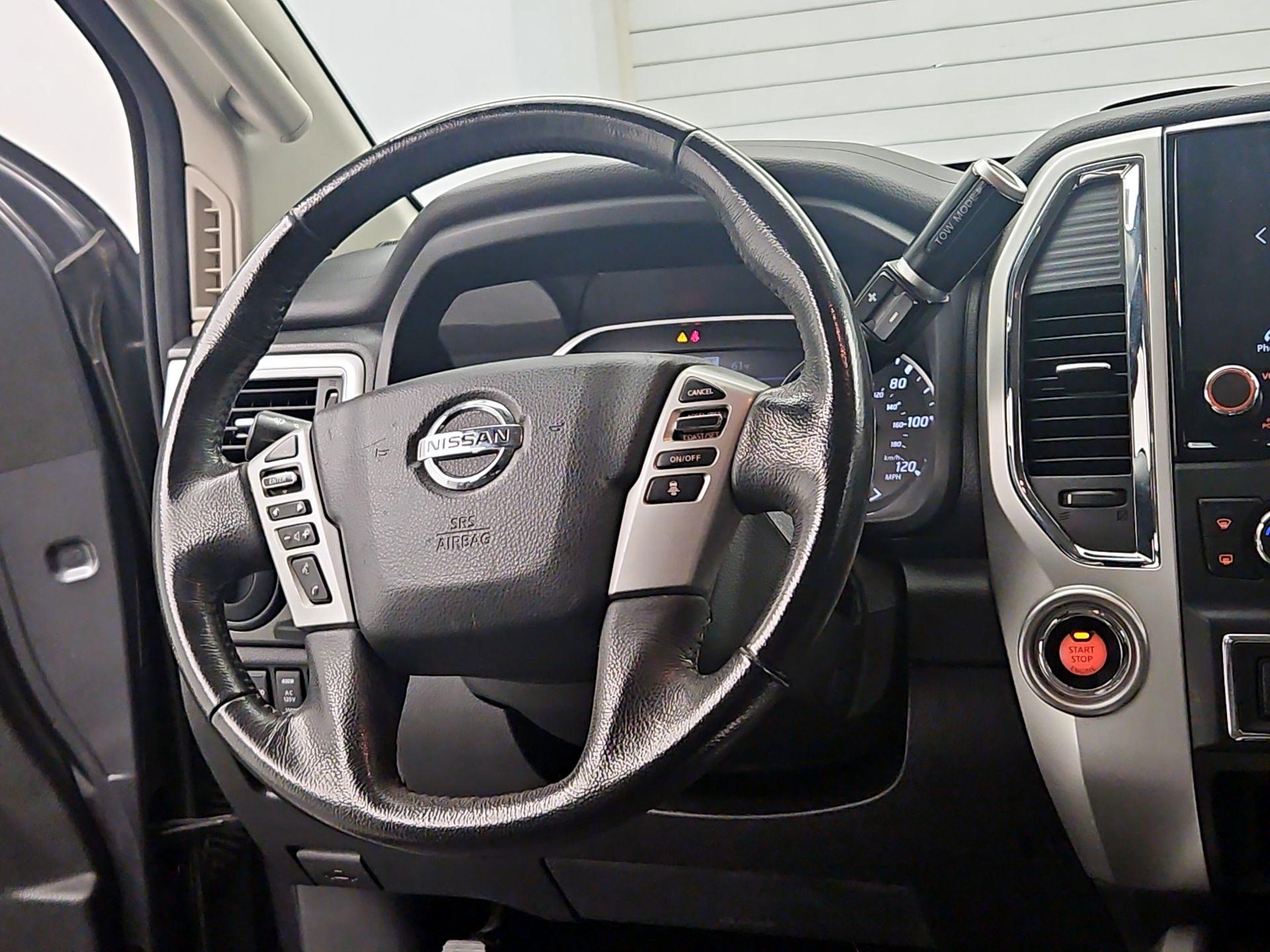 Thumbnail: 2020 Nissan Titan - 10