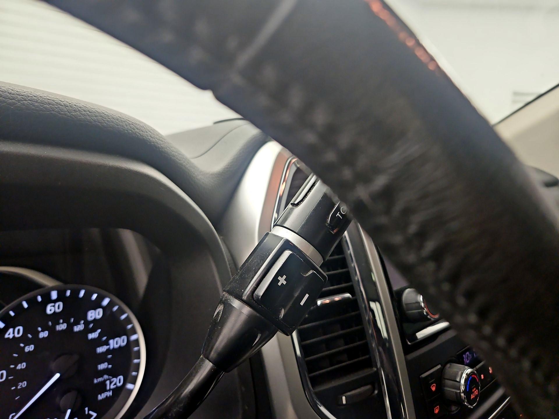 Thumbnail: 2020 Nissan Titan - 15