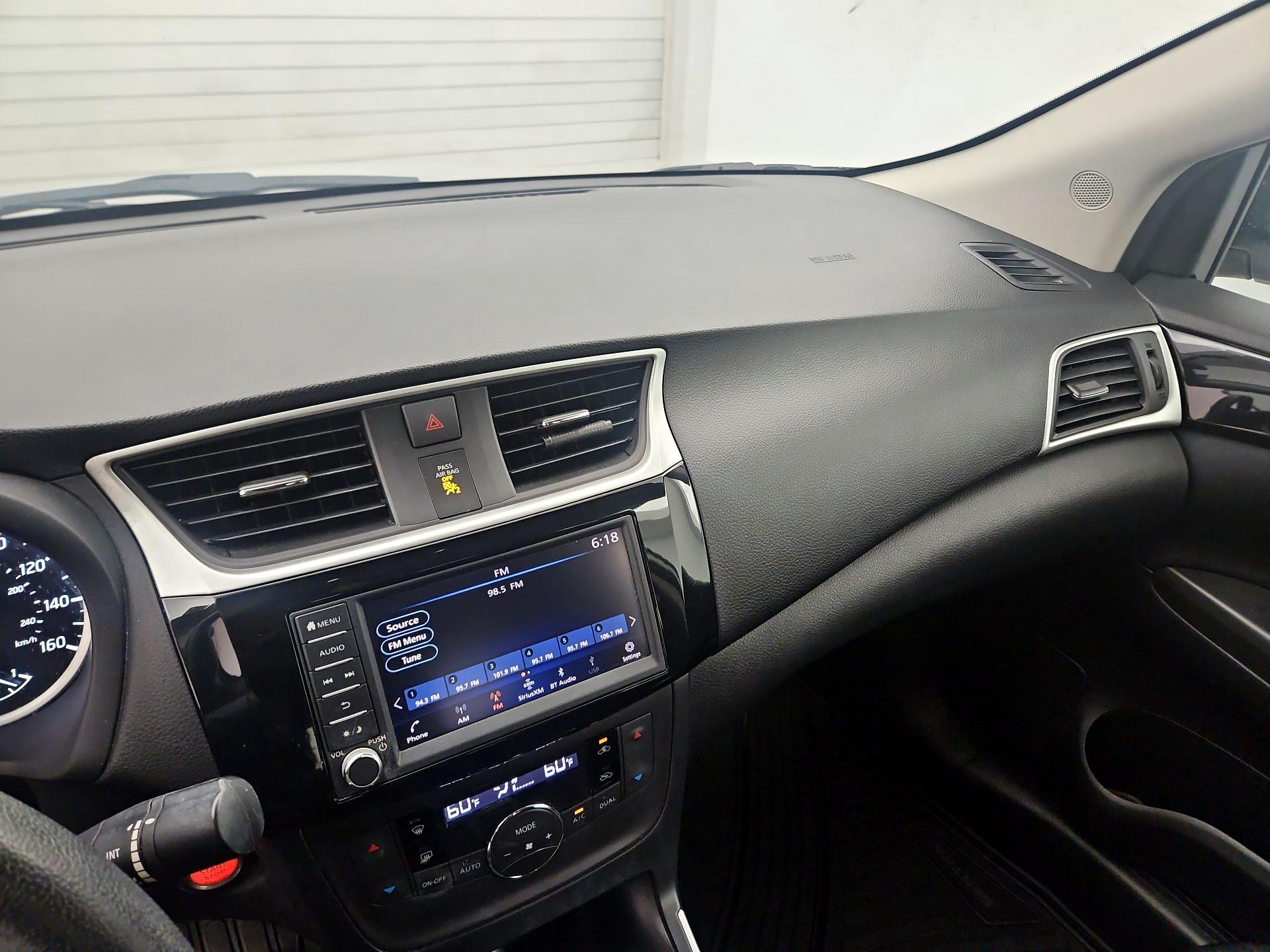 Thumbnail: 2019 Nissan Sentra - 13