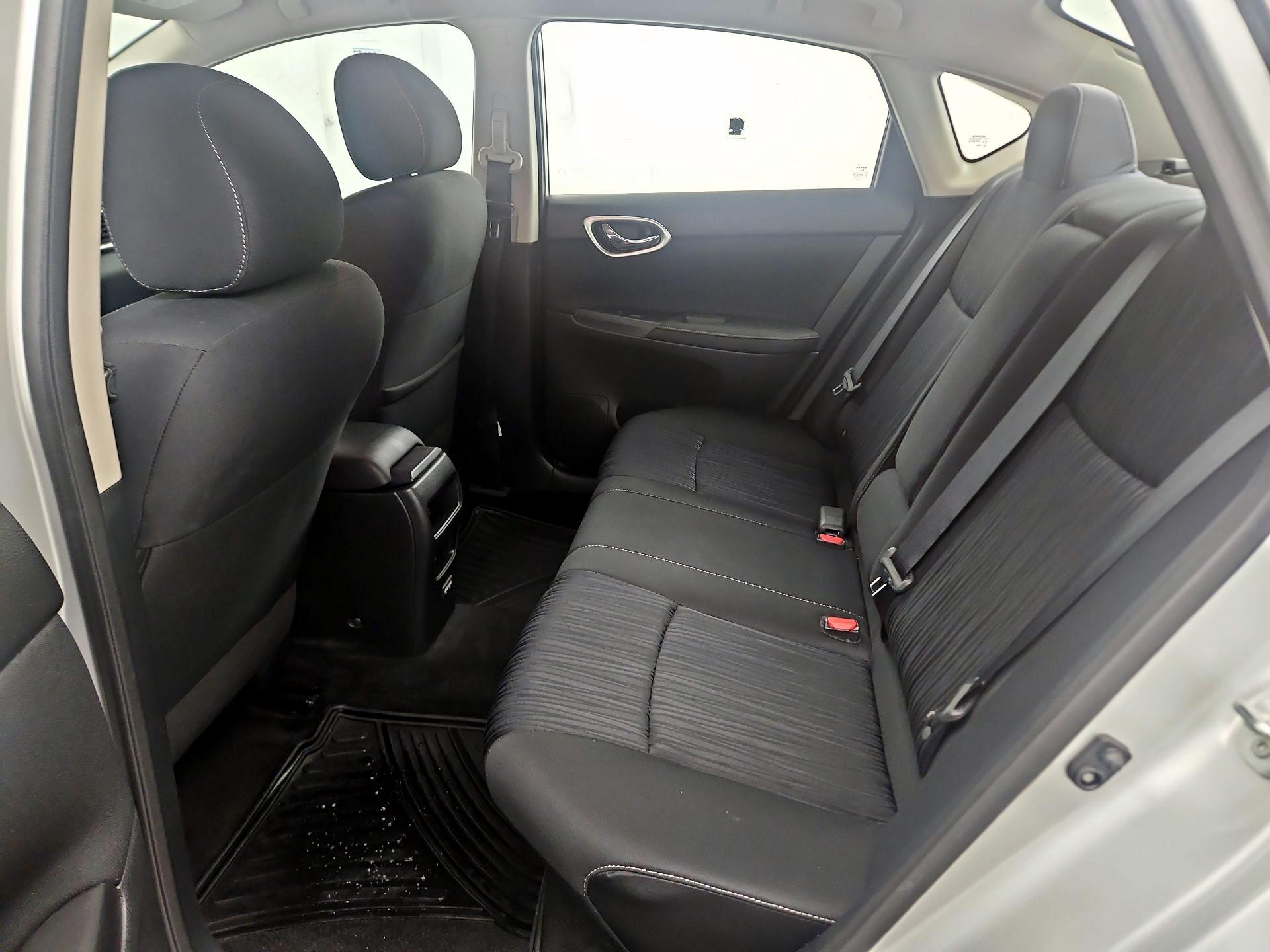 Thumbnail: 2019 Nissan Sentra - 16