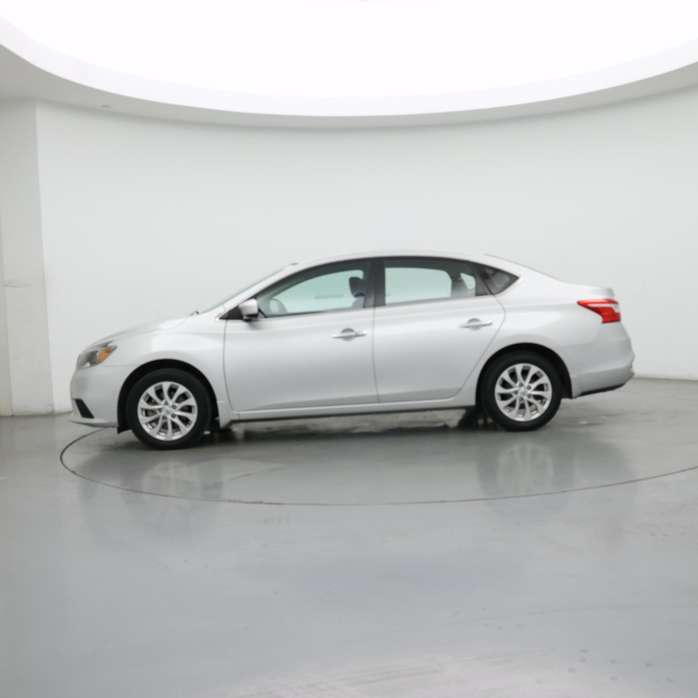 Thumbnail: 2019 Nissan Sentra - 3