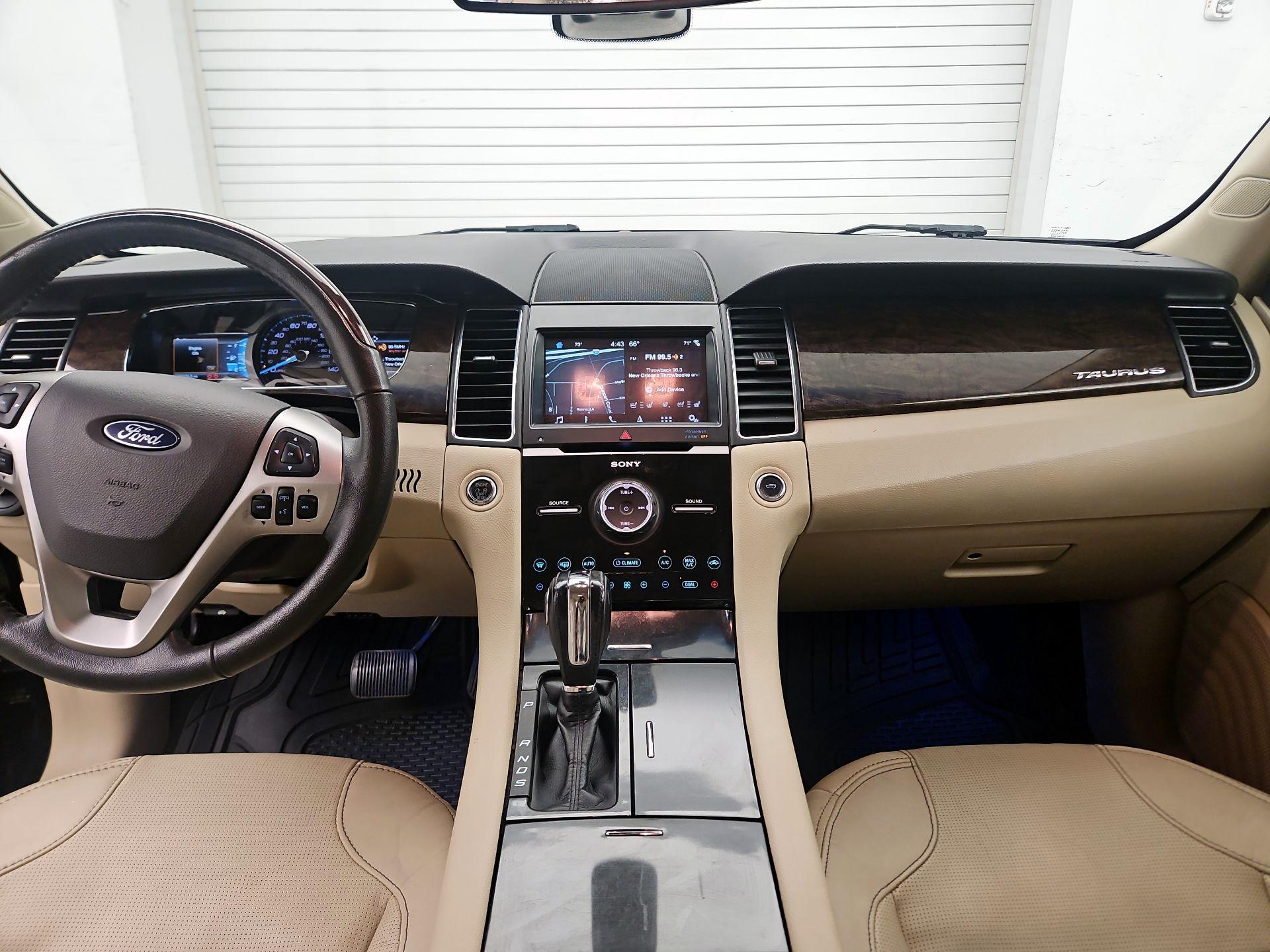 Thumbnail: 2018 Ford Taurus - 9