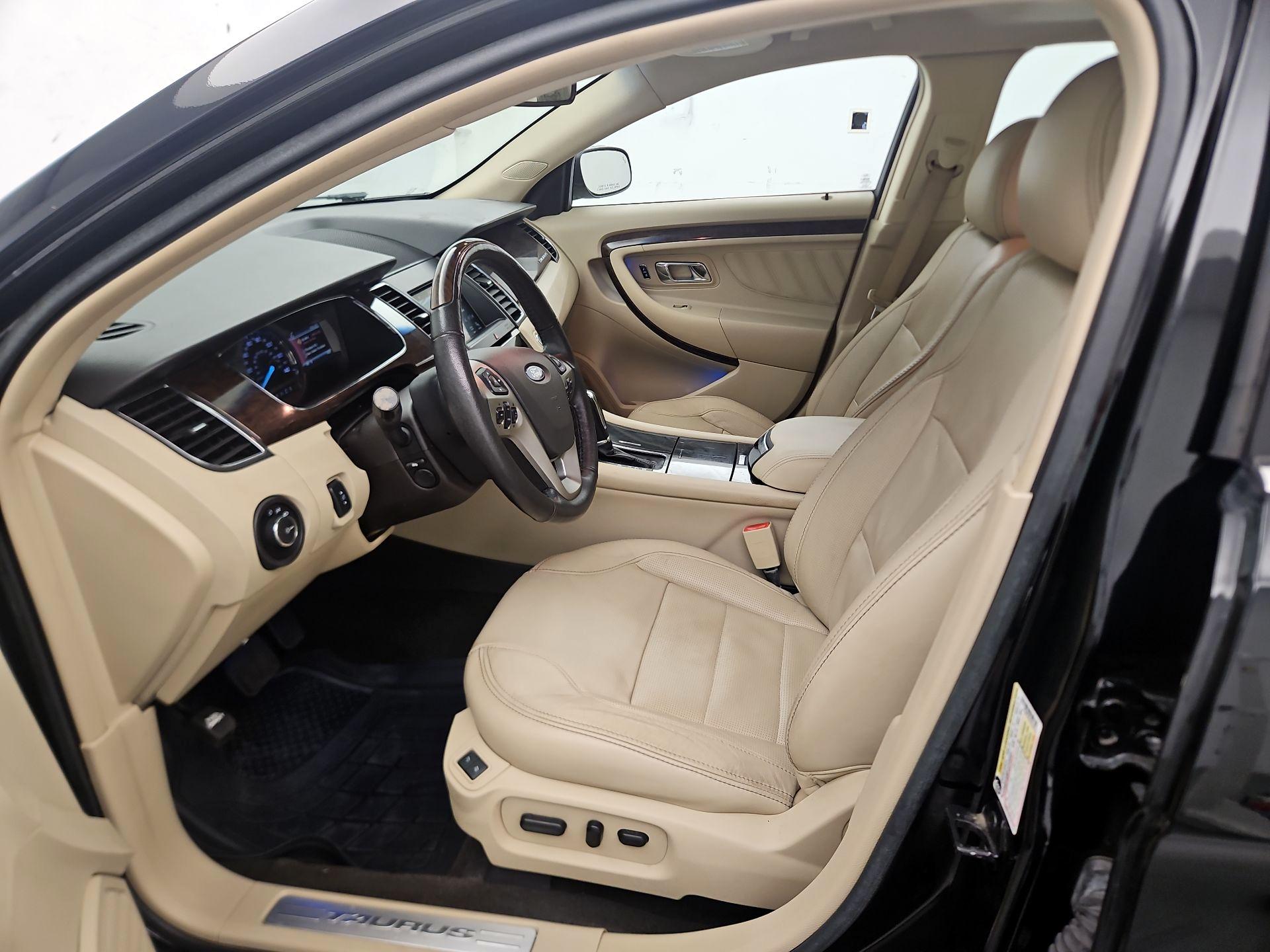 Thumbnail: 2018 Ford Taurus - 11