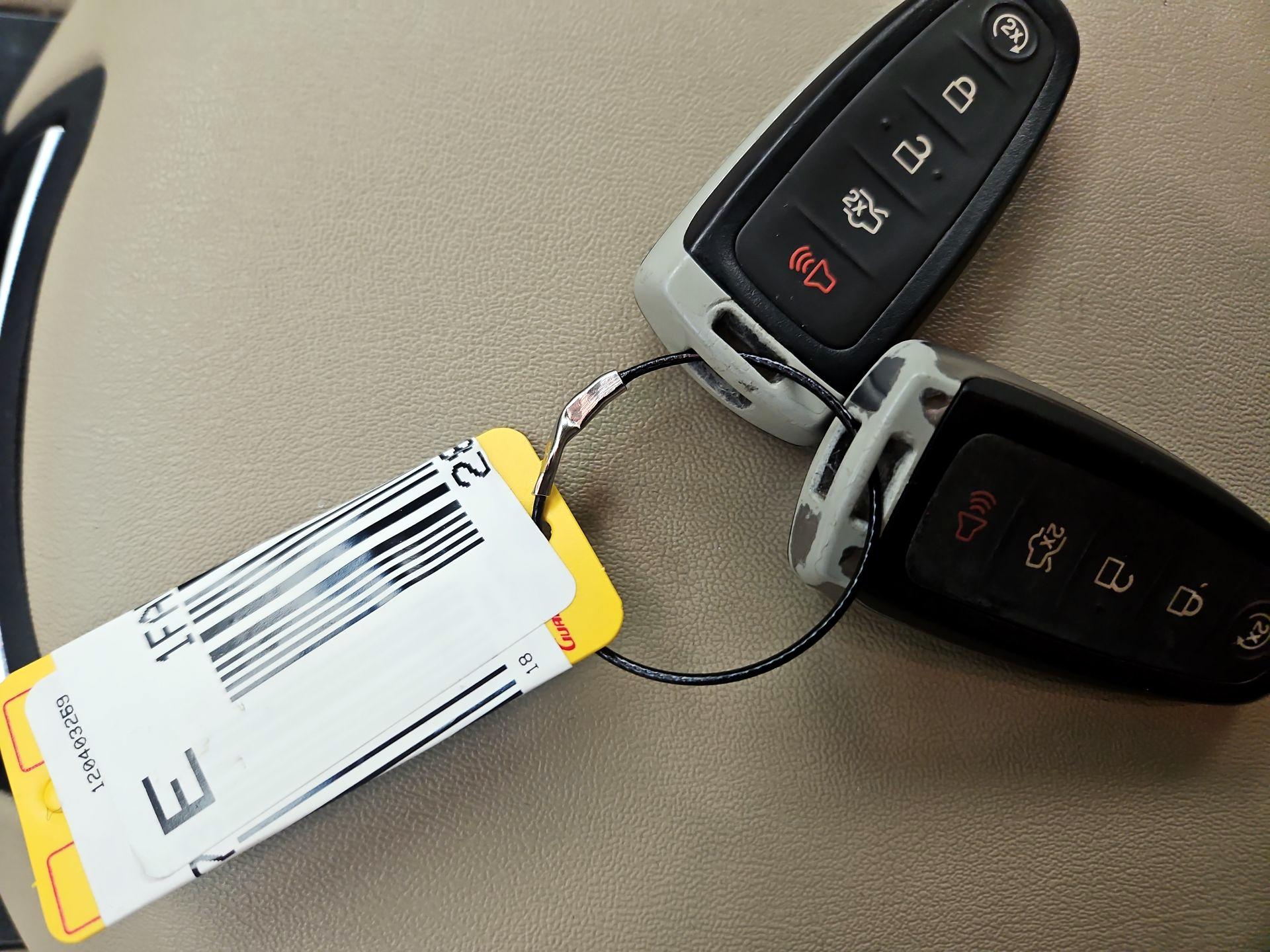 Thumbnail: 2018 Ford Taurus - 19