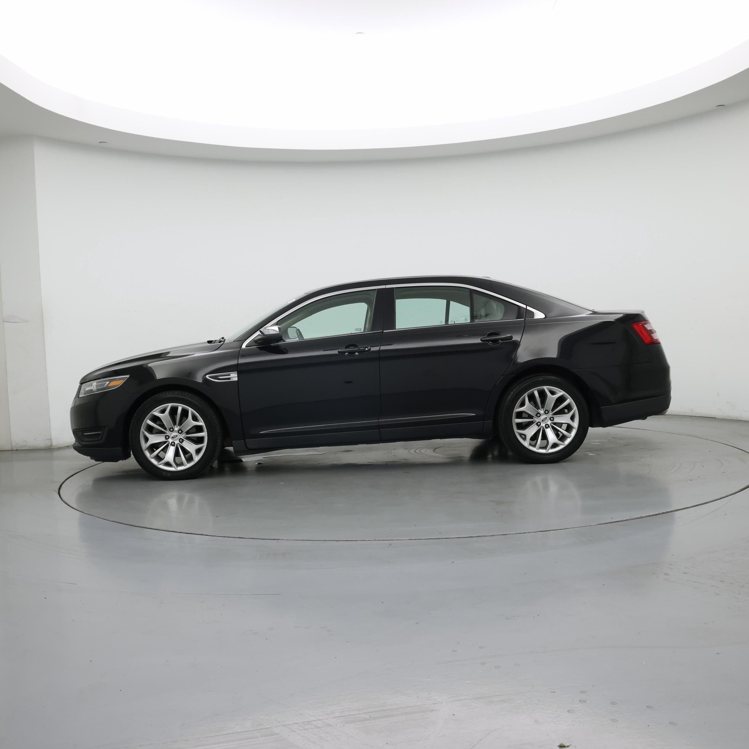 Thumbnail: 2018 Ford Taurus - 3