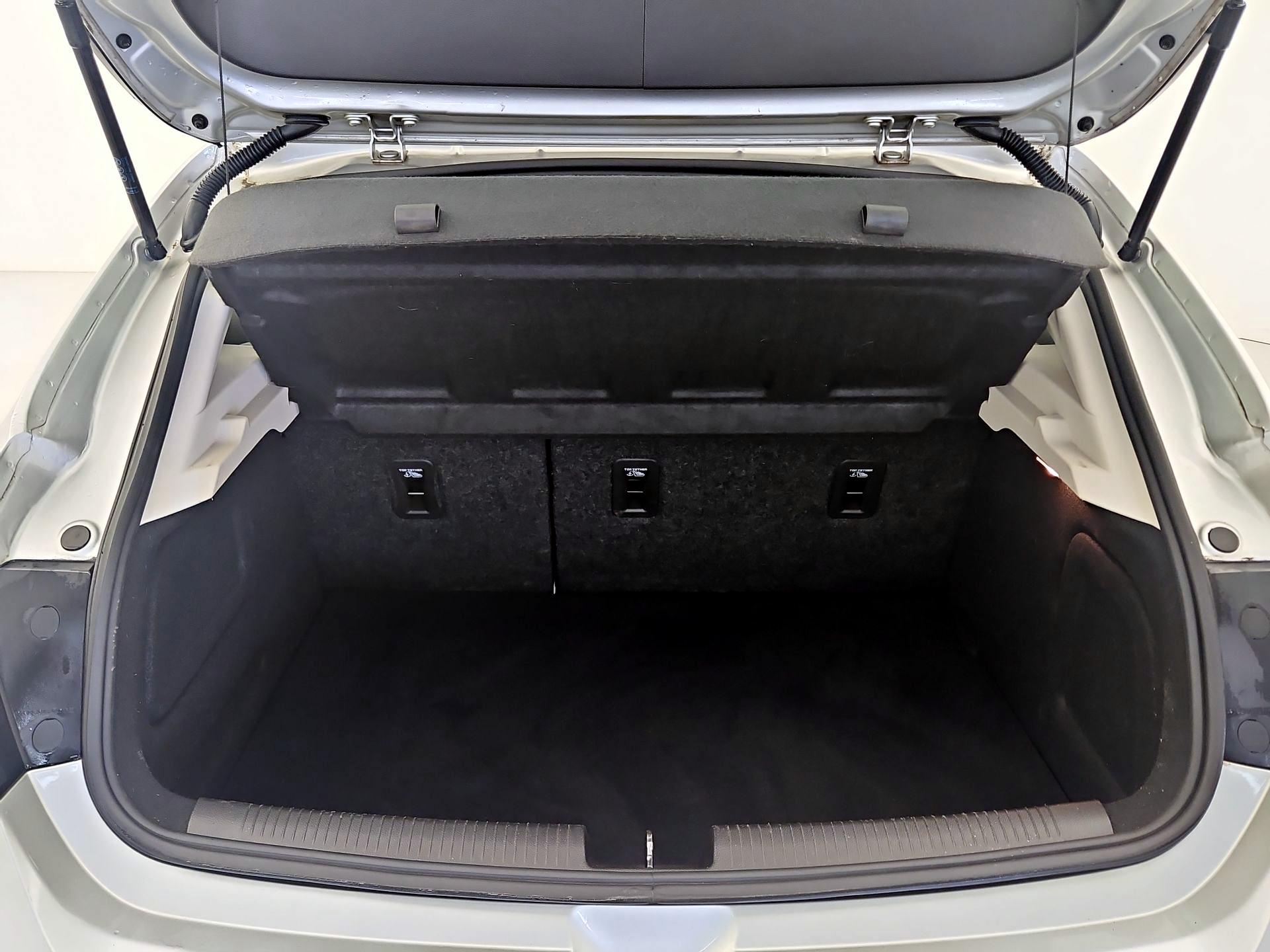 Thumbnail: 2018 Chevrolet Cruze - 20