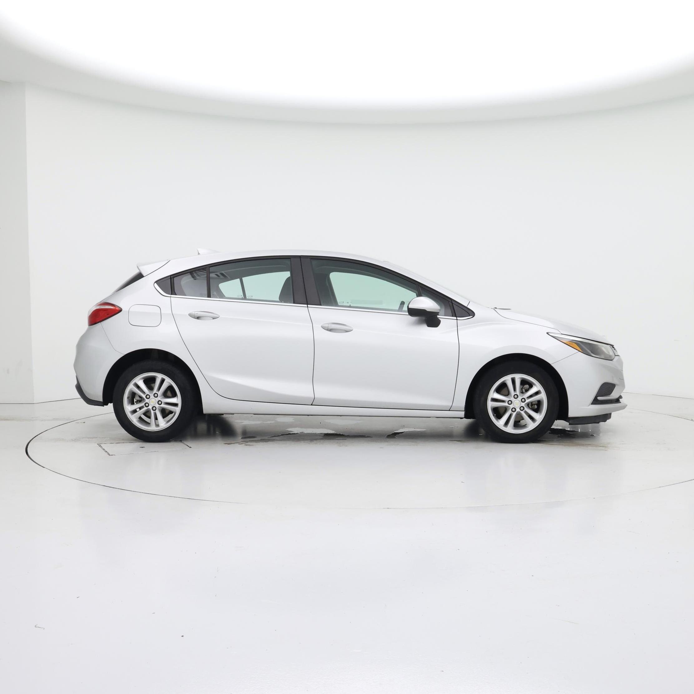 Thumbnail: 2018 Chevrolet Cruze - 7