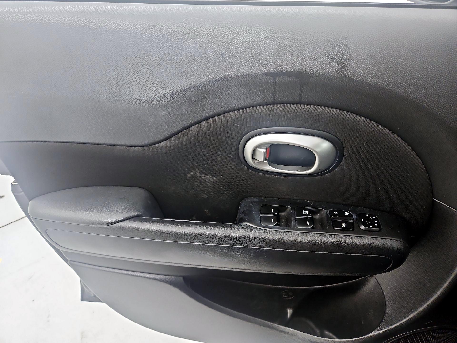 Thumbnail: 2016 Kia Soul - 12