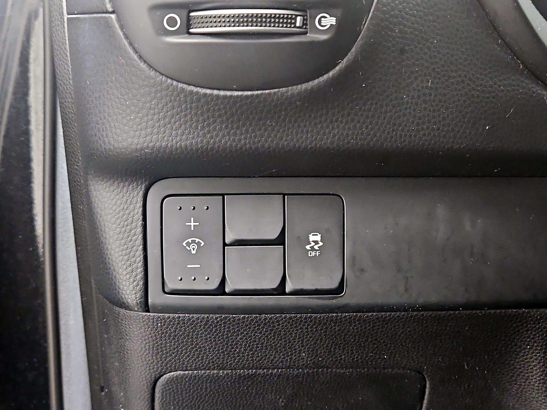 Thumbnail: 2016 Kia Soul - 13