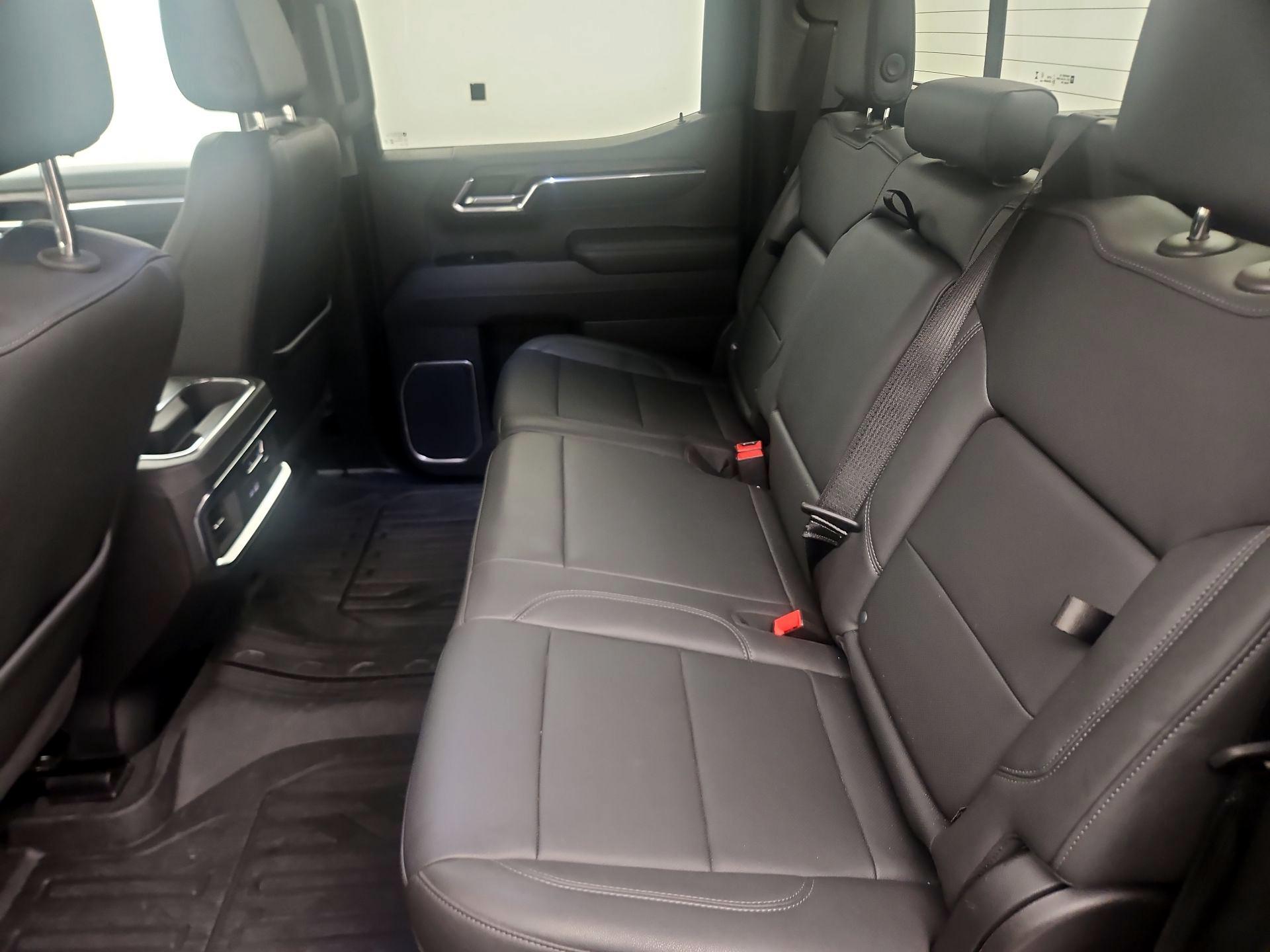 Thumbnail: 2025 GMC Sierra 1500 - 18