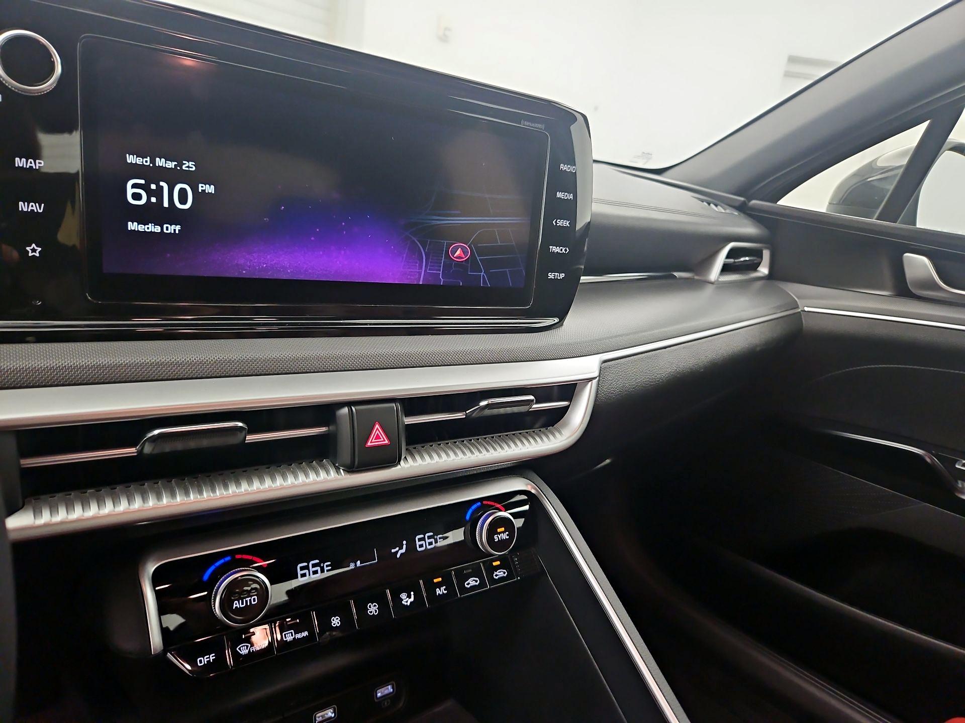 Thumbnail: 2023 Kia K5 - 14