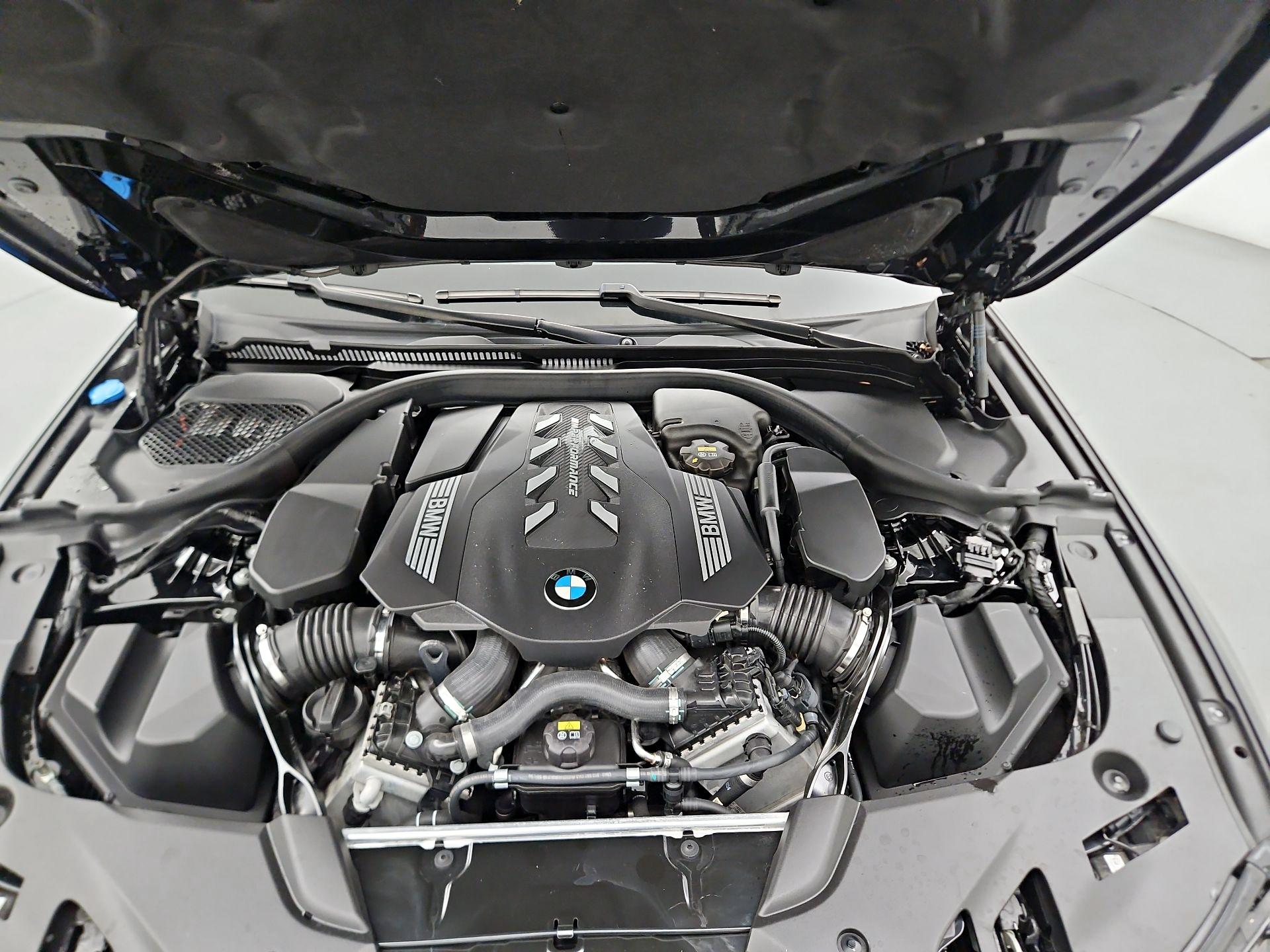 Thumbnail: 2021 BMW 5 Series - 20