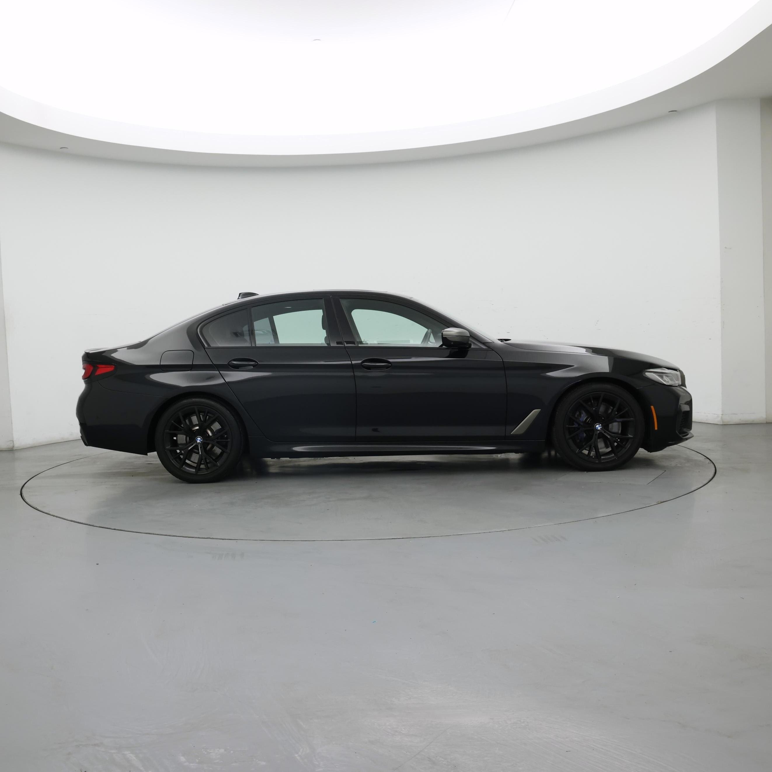 Thumbnail: 2021 BMW 5 Series - 7