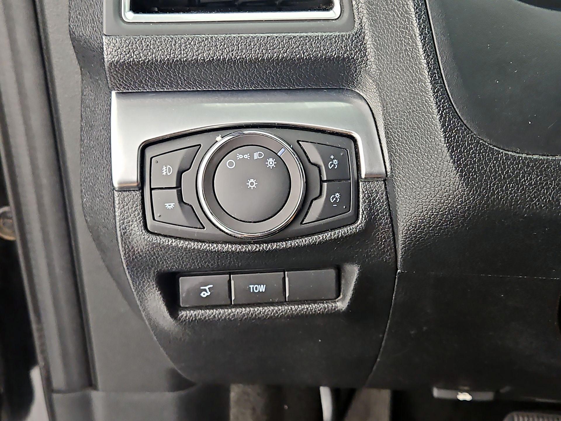 Thumbnail: 2018 Ford Explorer - 13