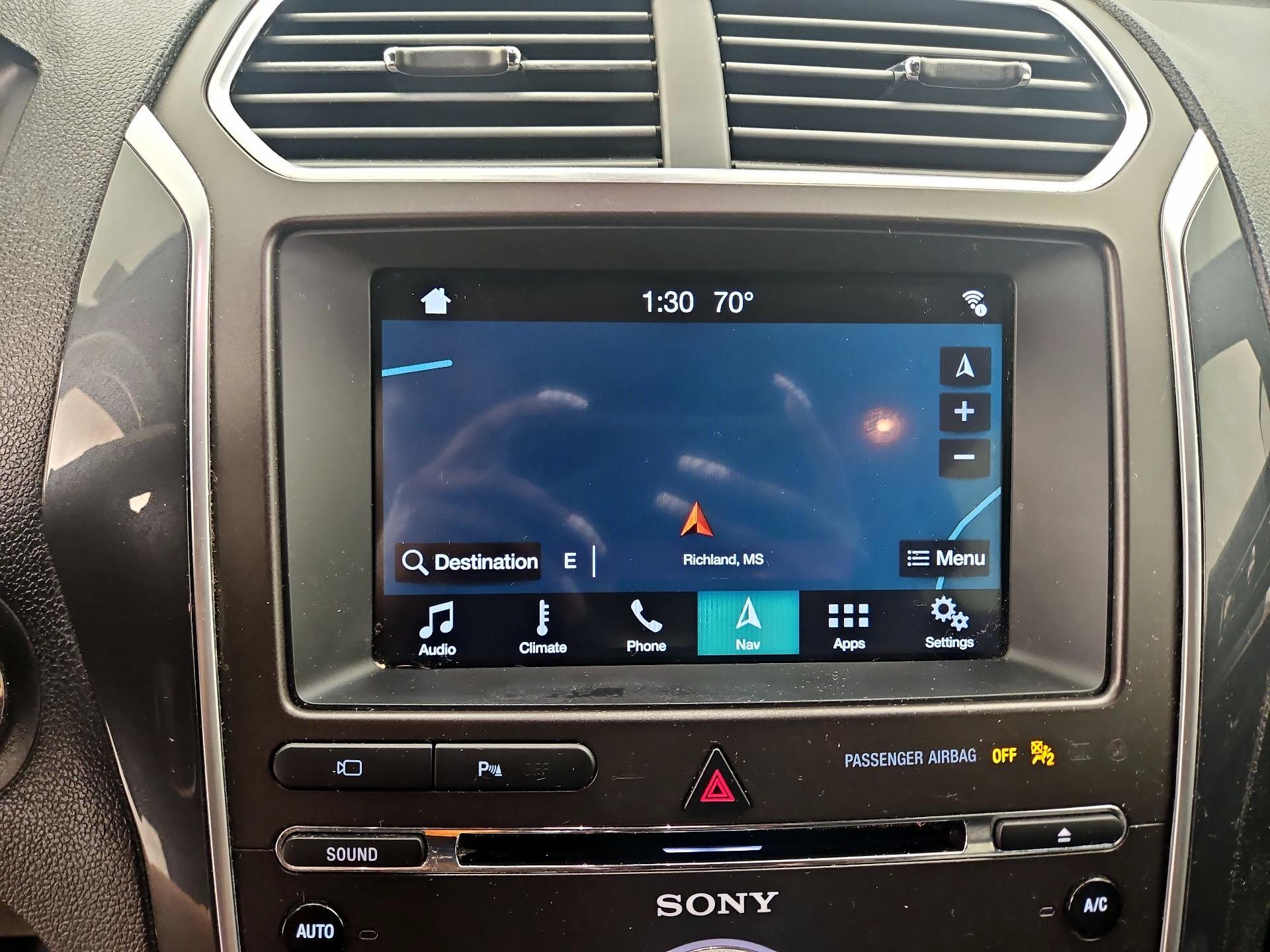 Thumbnail: 2018 Ford Explorer - 14