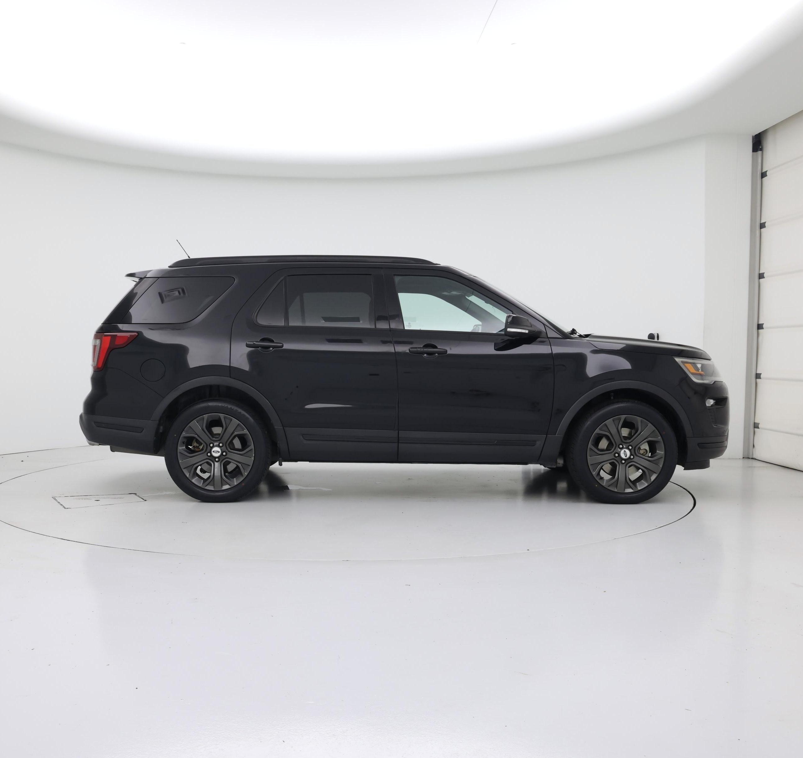 Thumbnail: 2018 Ford Explorer - 7