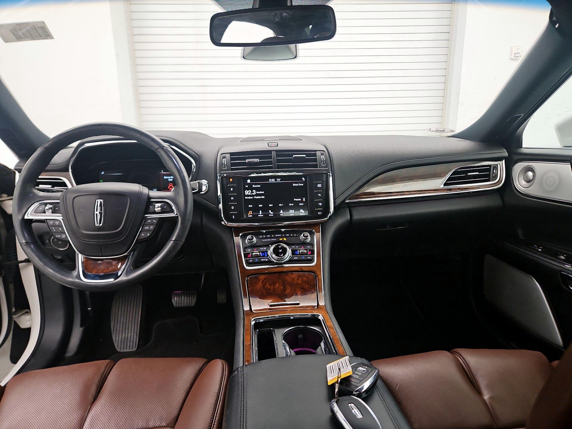 Thumbnail: 2019 Lincoln Continental - 9