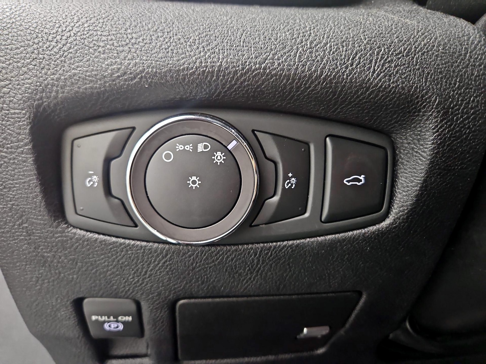 2019 Lincoln Continental Reserve - Photo 14