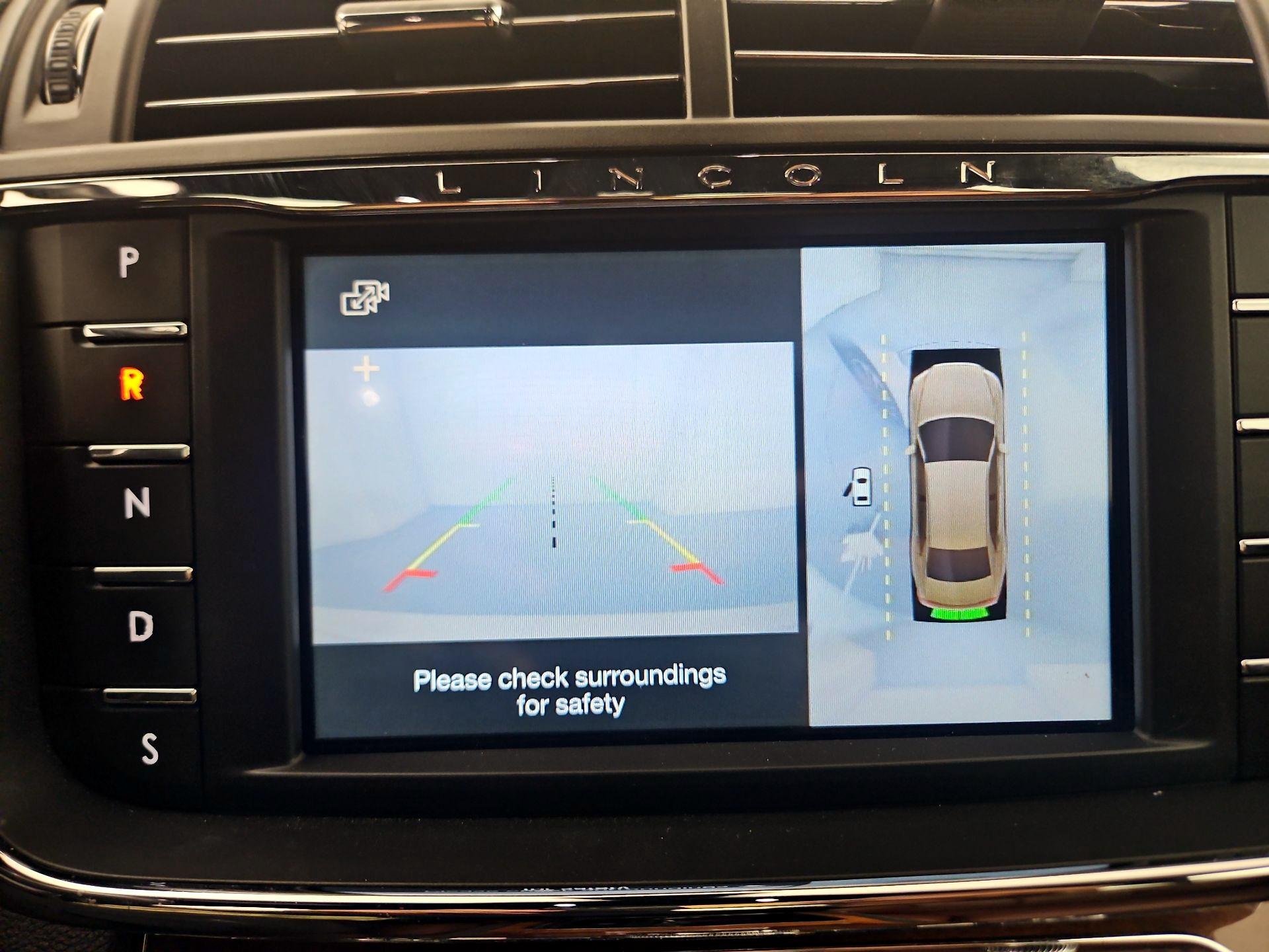 Thumbnail: 2019 Lincoln Continental - 14