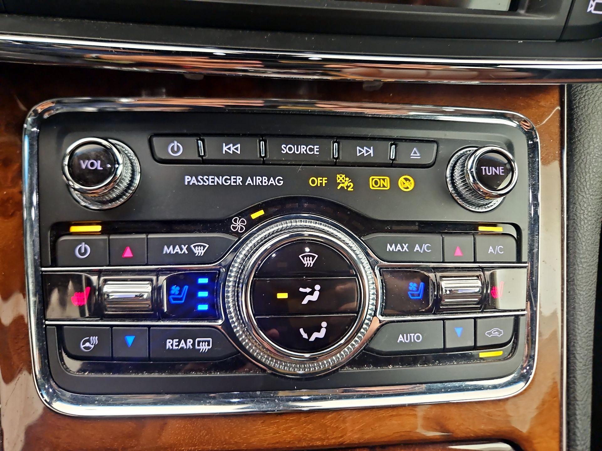 Thumbnail: 2019 Lincoln Continental - 16