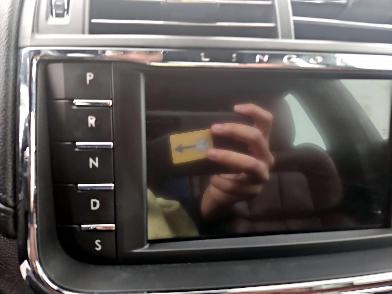 2019 Lincoln Continental Reserve - Photo 18