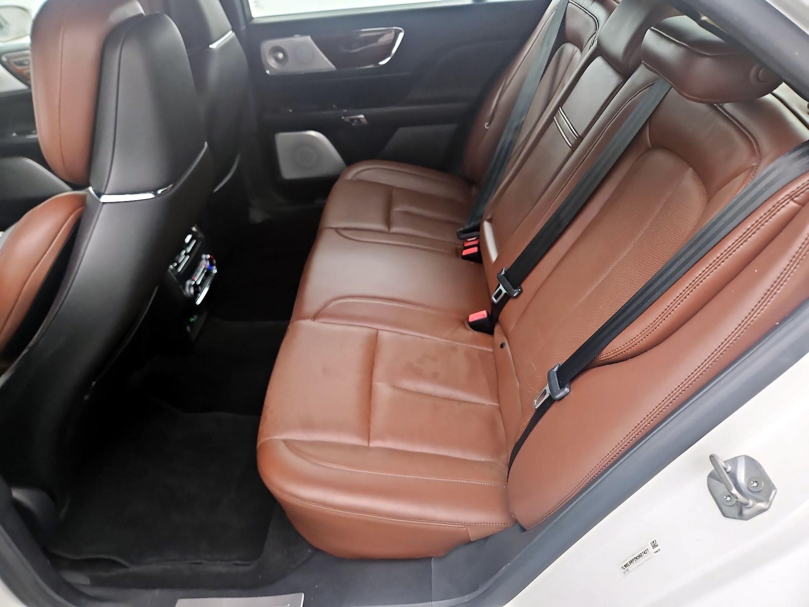 2019 Lincoln Continental Reserve - Photo 20