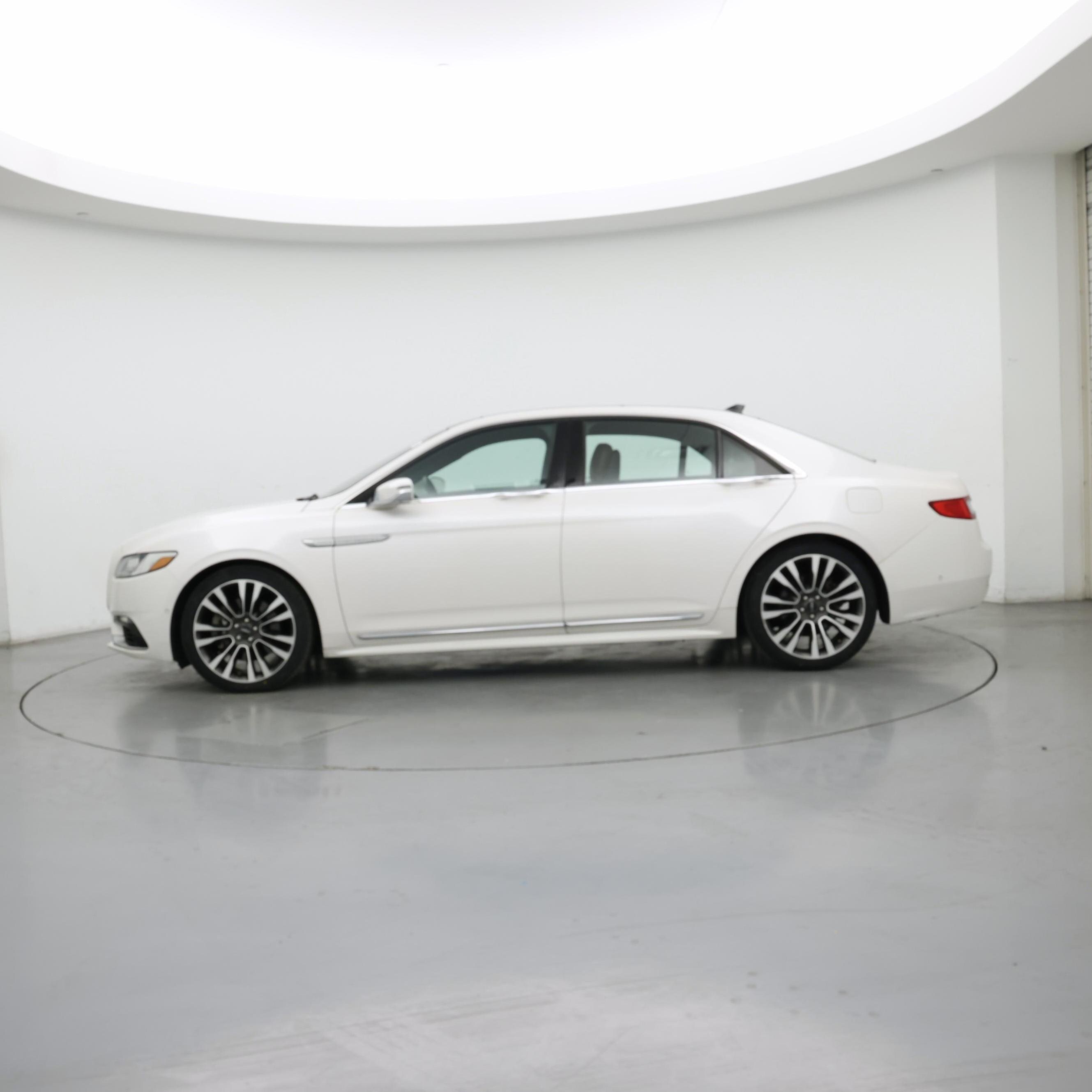 Thumbnail: 2019 Lincoln Continental - 3