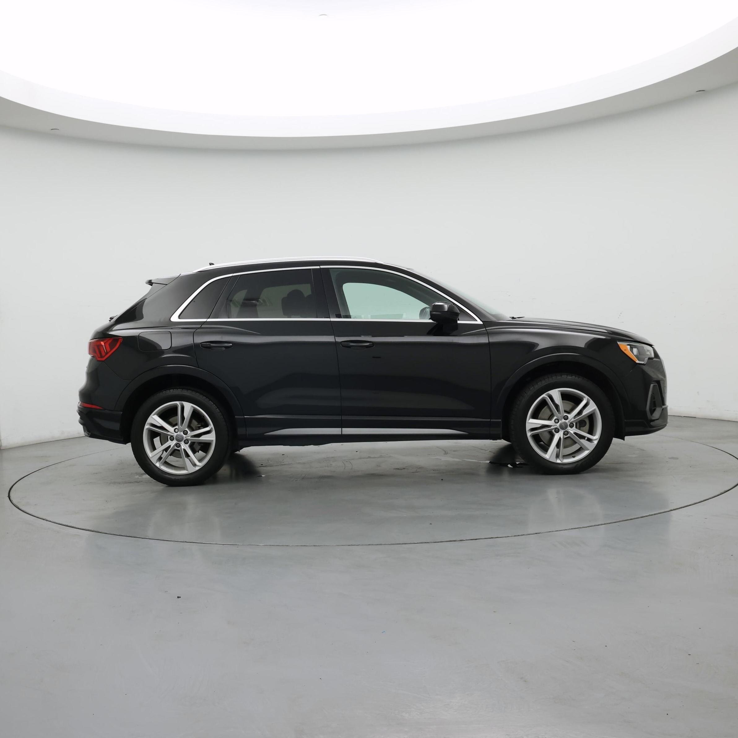 Thumbnail: 2020 Audi Q3 - 7