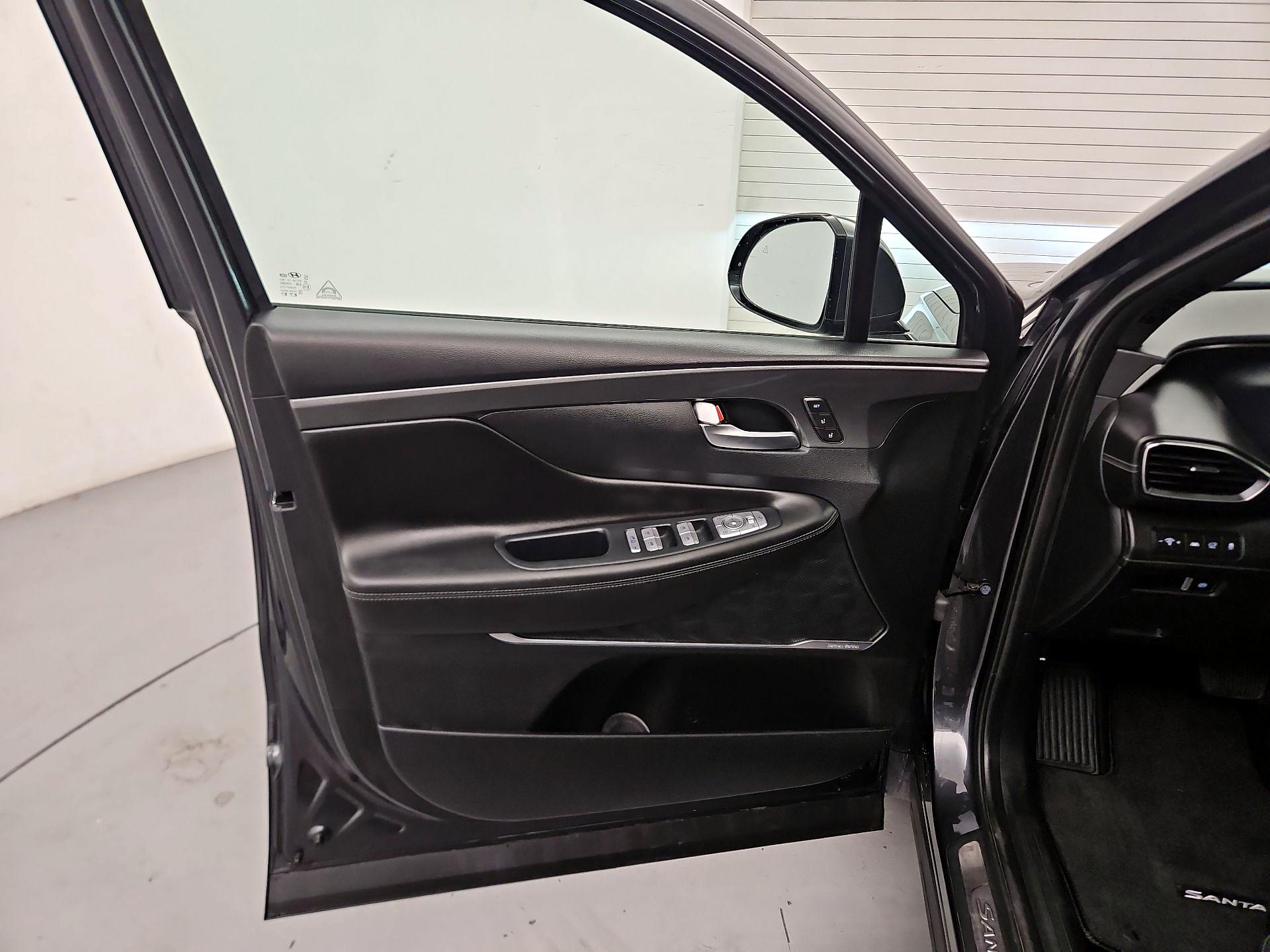 Thumbnail: 2023 Hyundai Santa Fe - 12