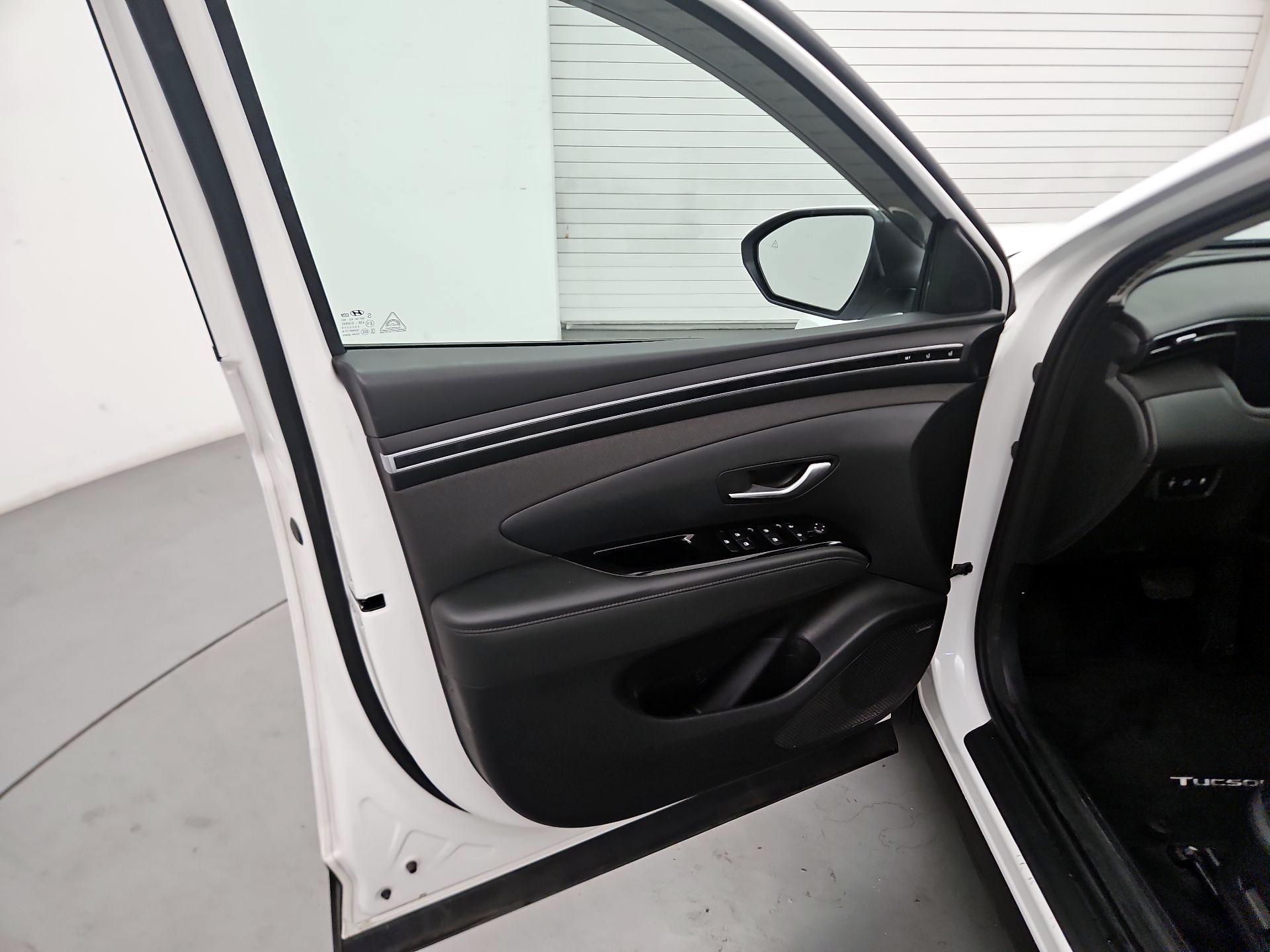 Thumbnail: 2022 Hyundai Tucson - 12