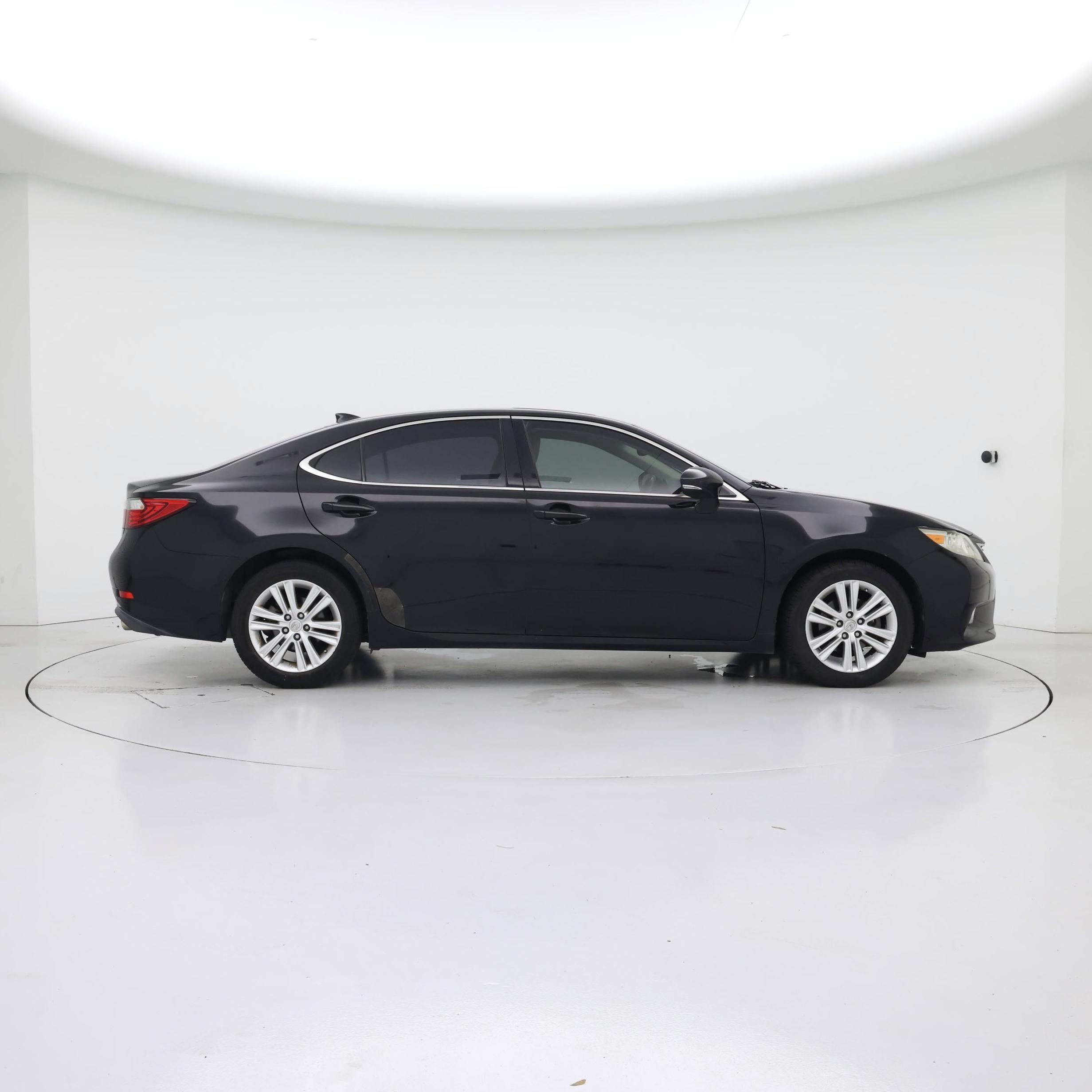 Thumbnail: 2015 Lexus ES - 7