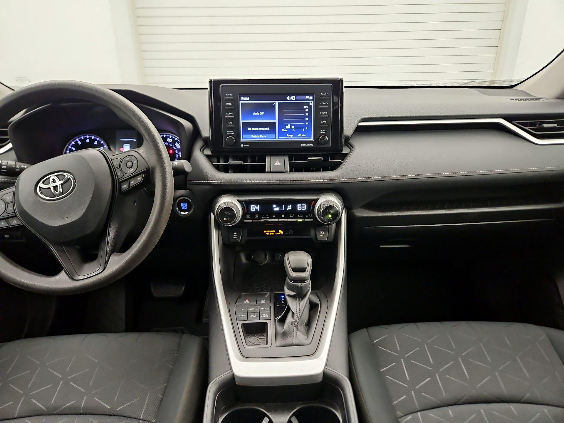 Thumbnail: 2021 Toyota RAV4 - 9