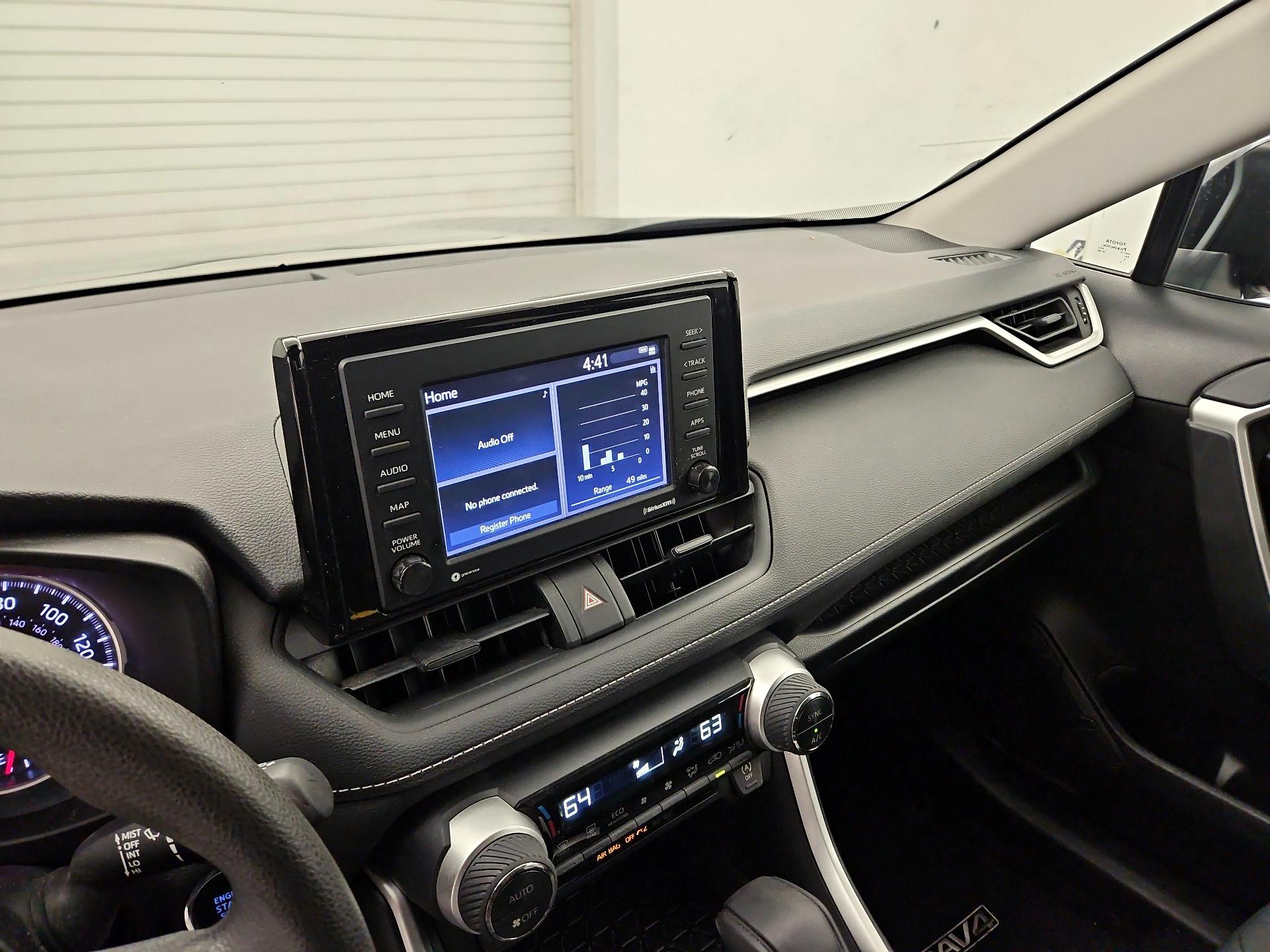 Thumbnail: 2021 Toyota RAV4 - 13