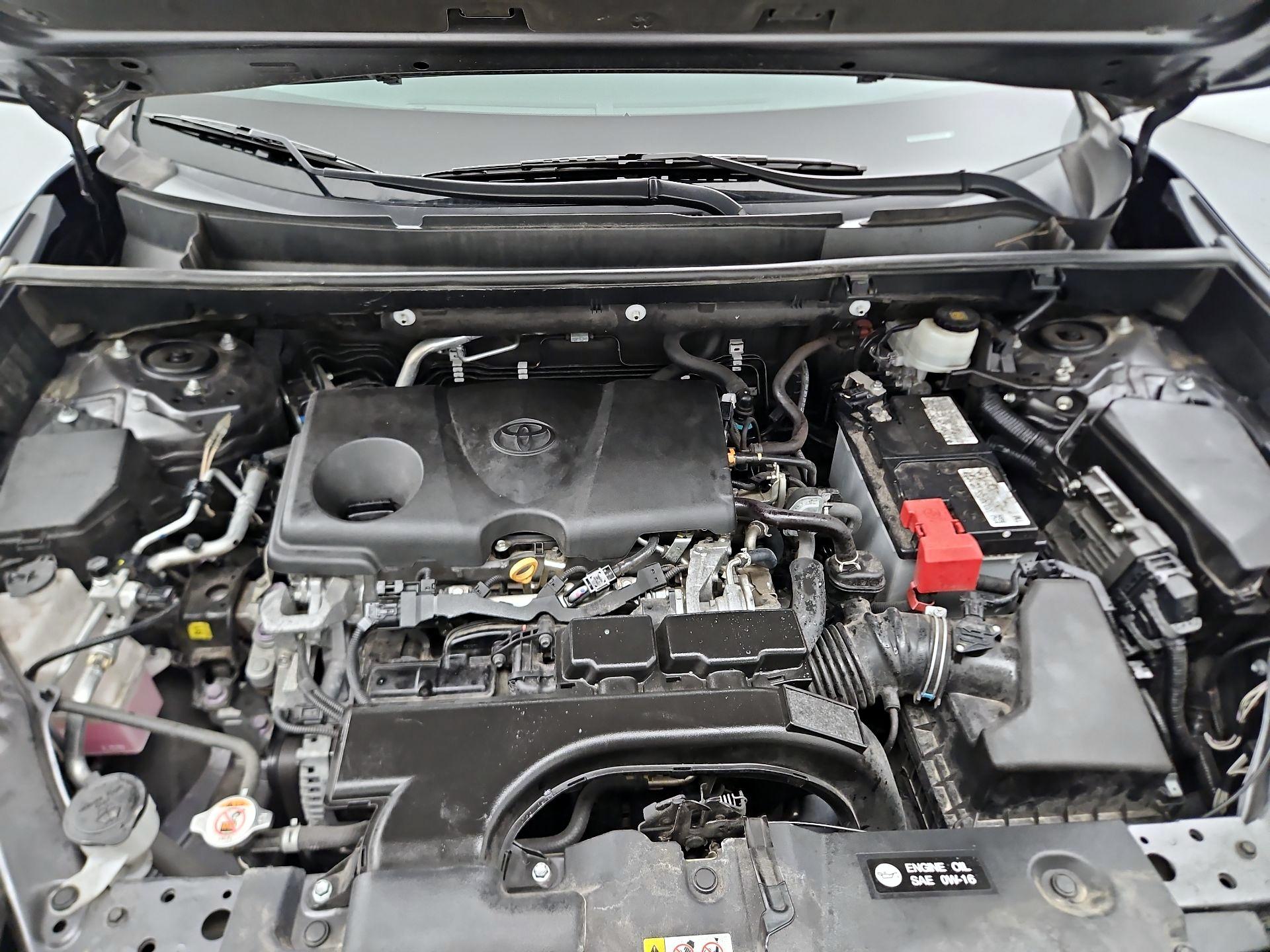 Thumbnail: 2021 Toyota RAV4 - 18