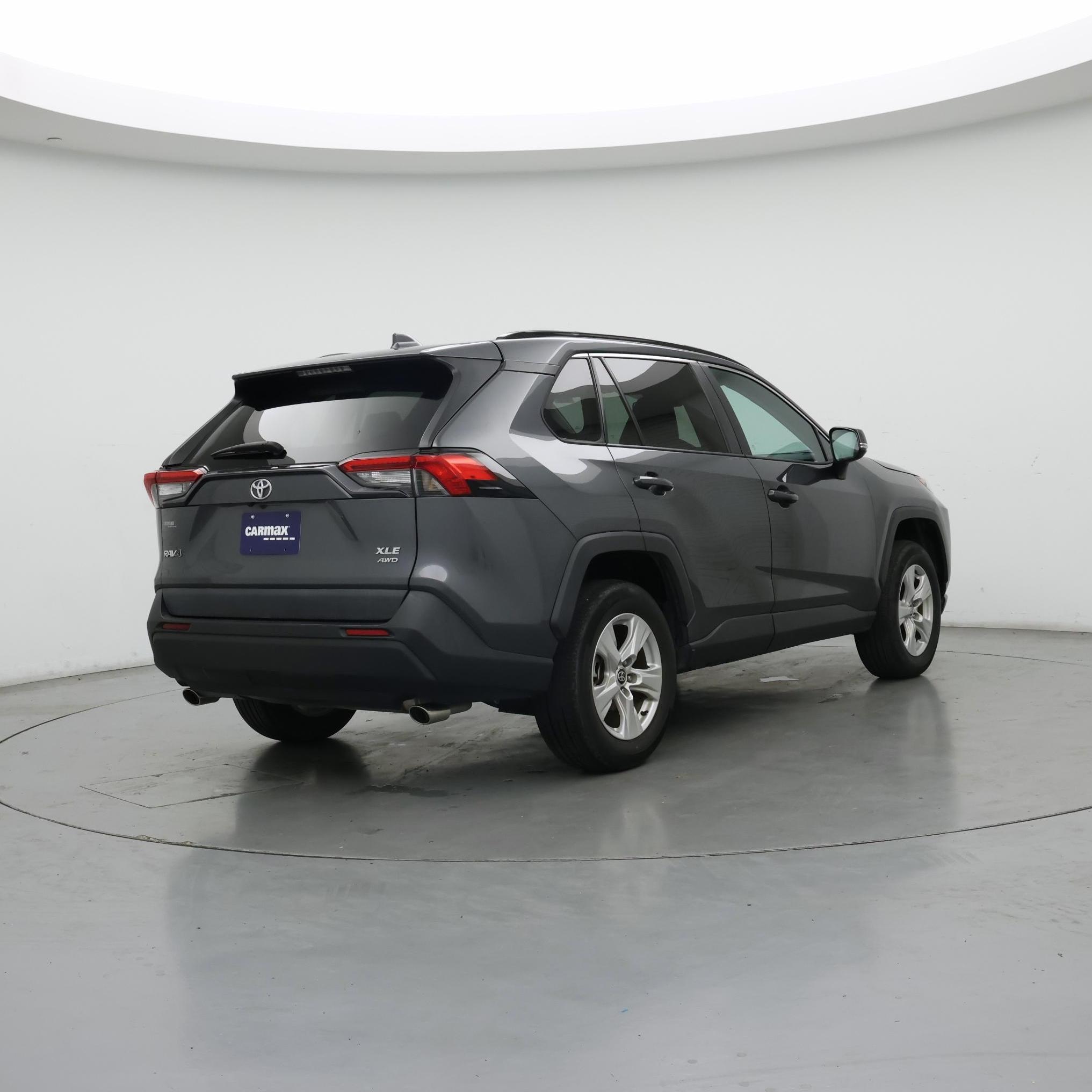 Thumbnail: 2021 Toyota RAV4 - 8